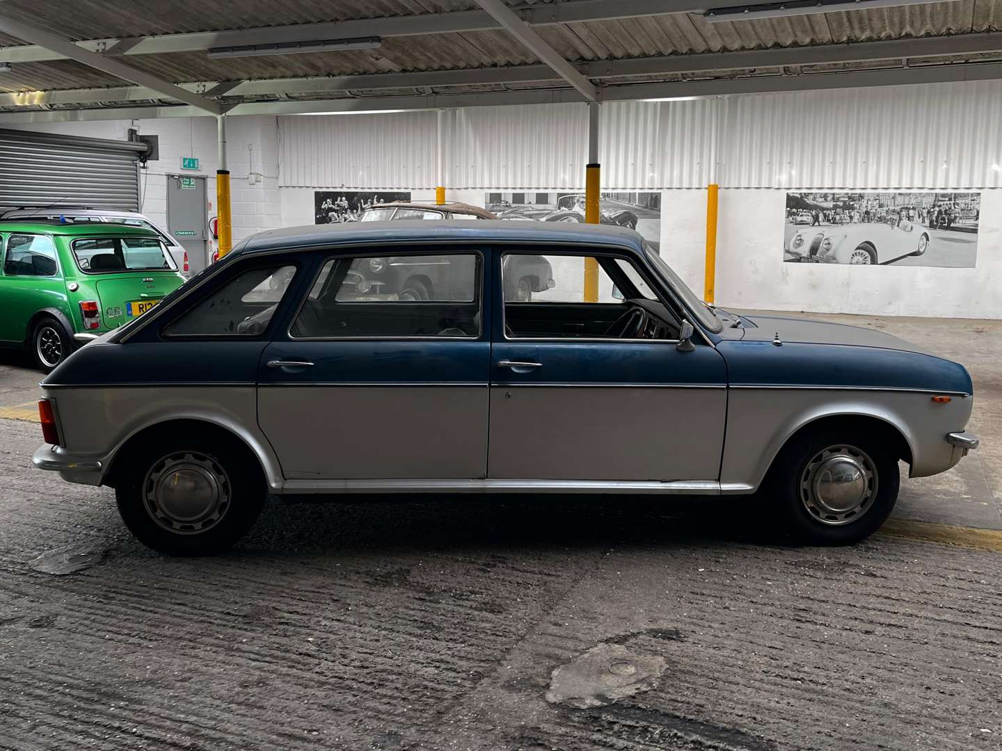 <p>1973 AUSTIN MAXI 1500</p>