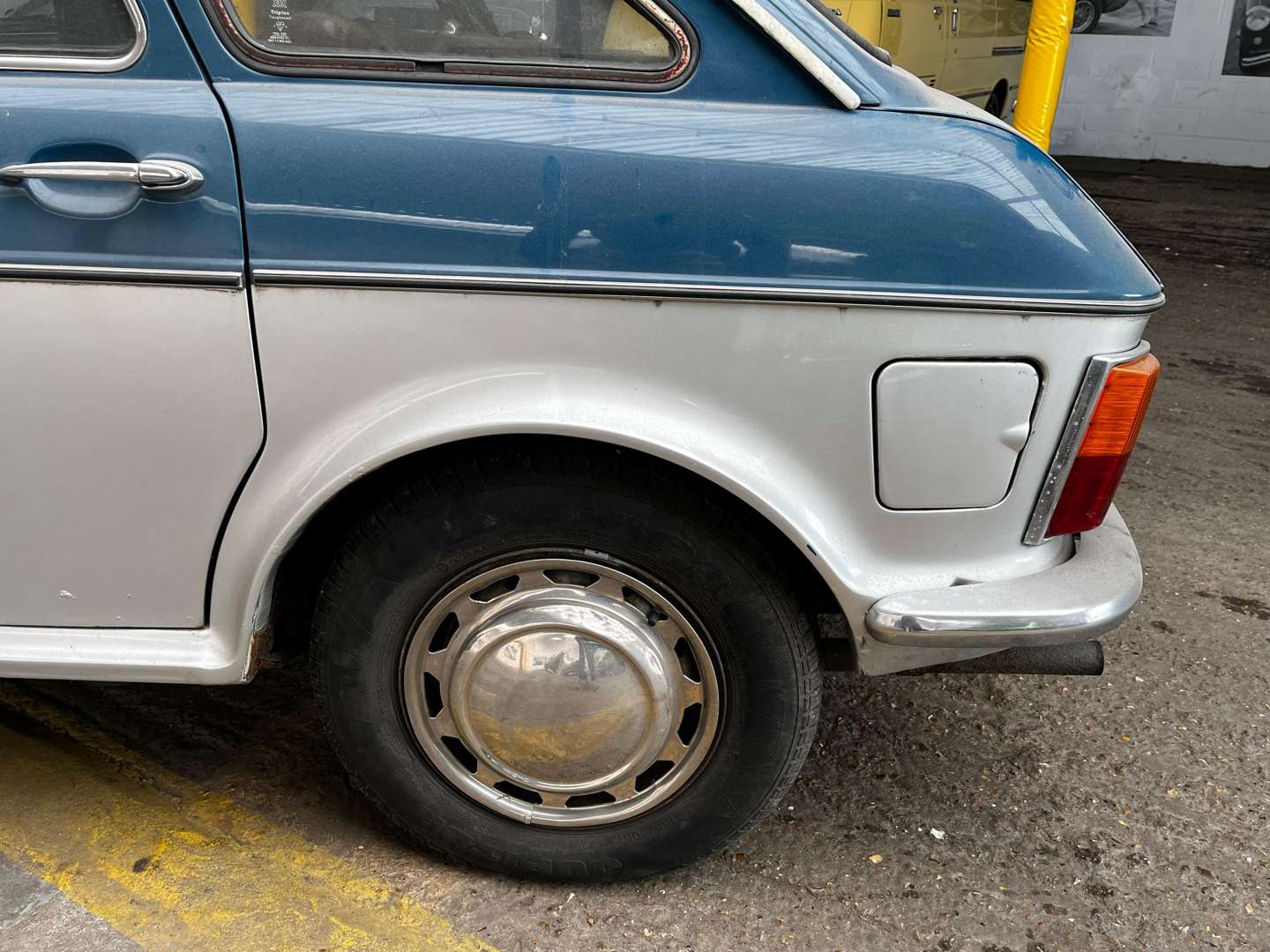 <p>1973 AUSTIN MAXI 1500</p>