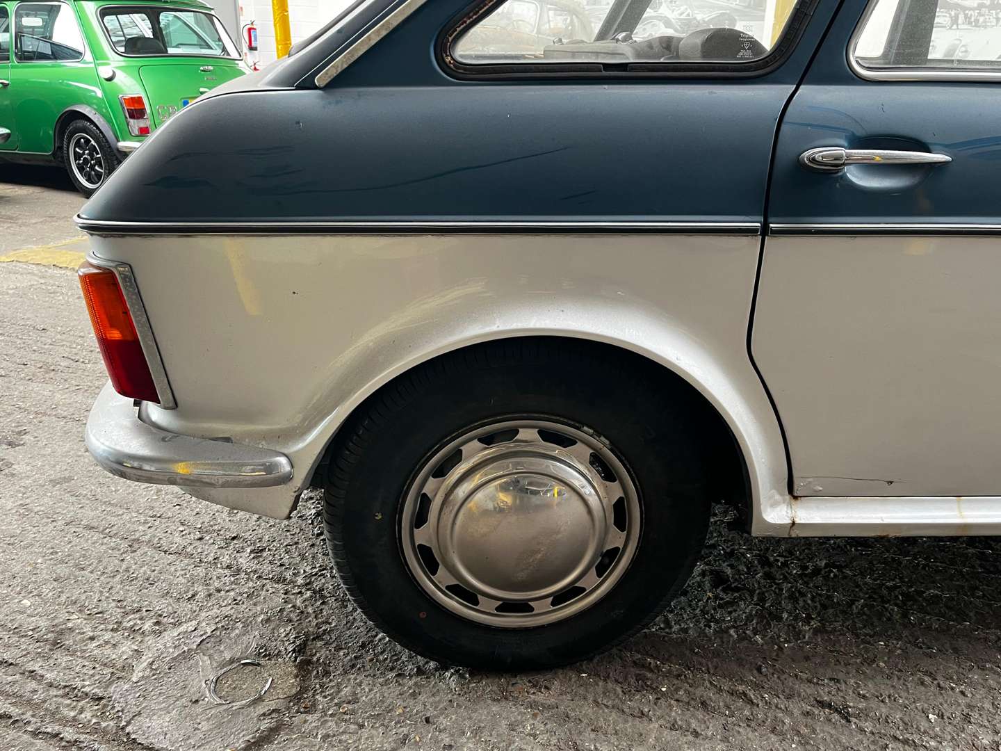 <p>1973 AUSTIN MAXI 1500</p>