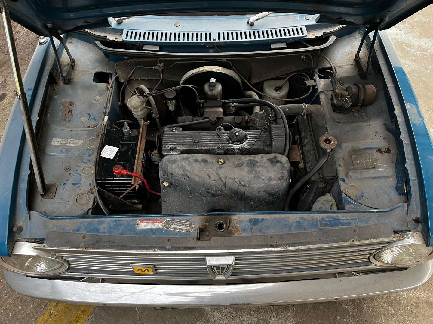 <p>1973 AUSTIN MAXI 1500</p>