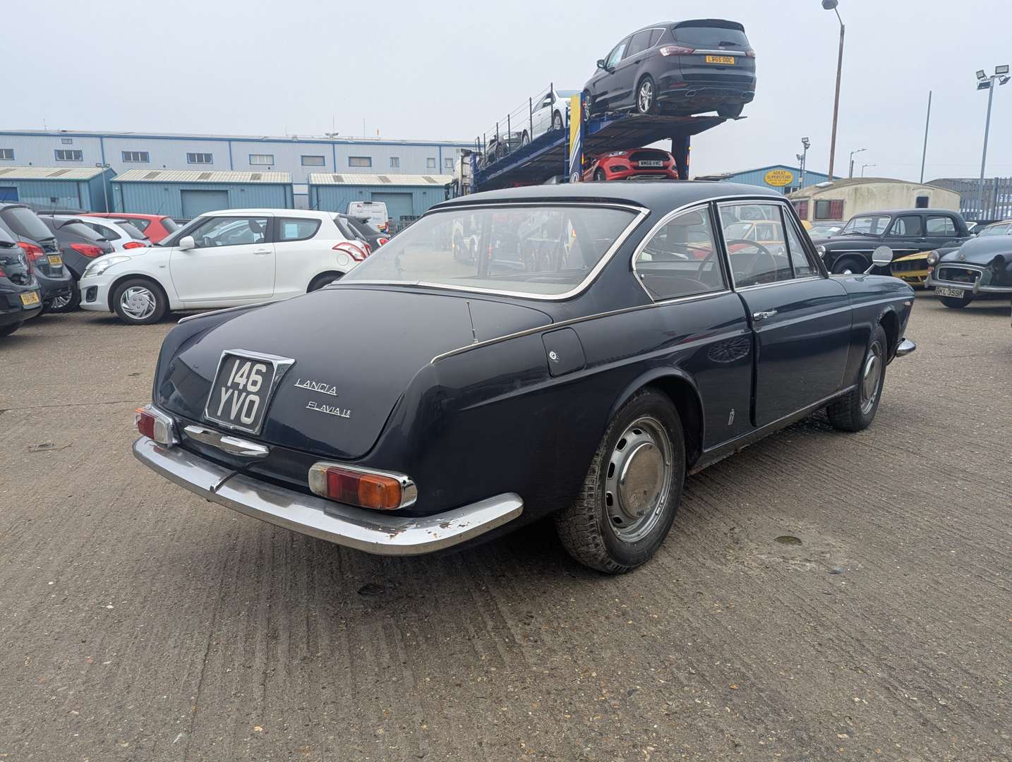 <p>1963 LANCIA FLAVIA</p>