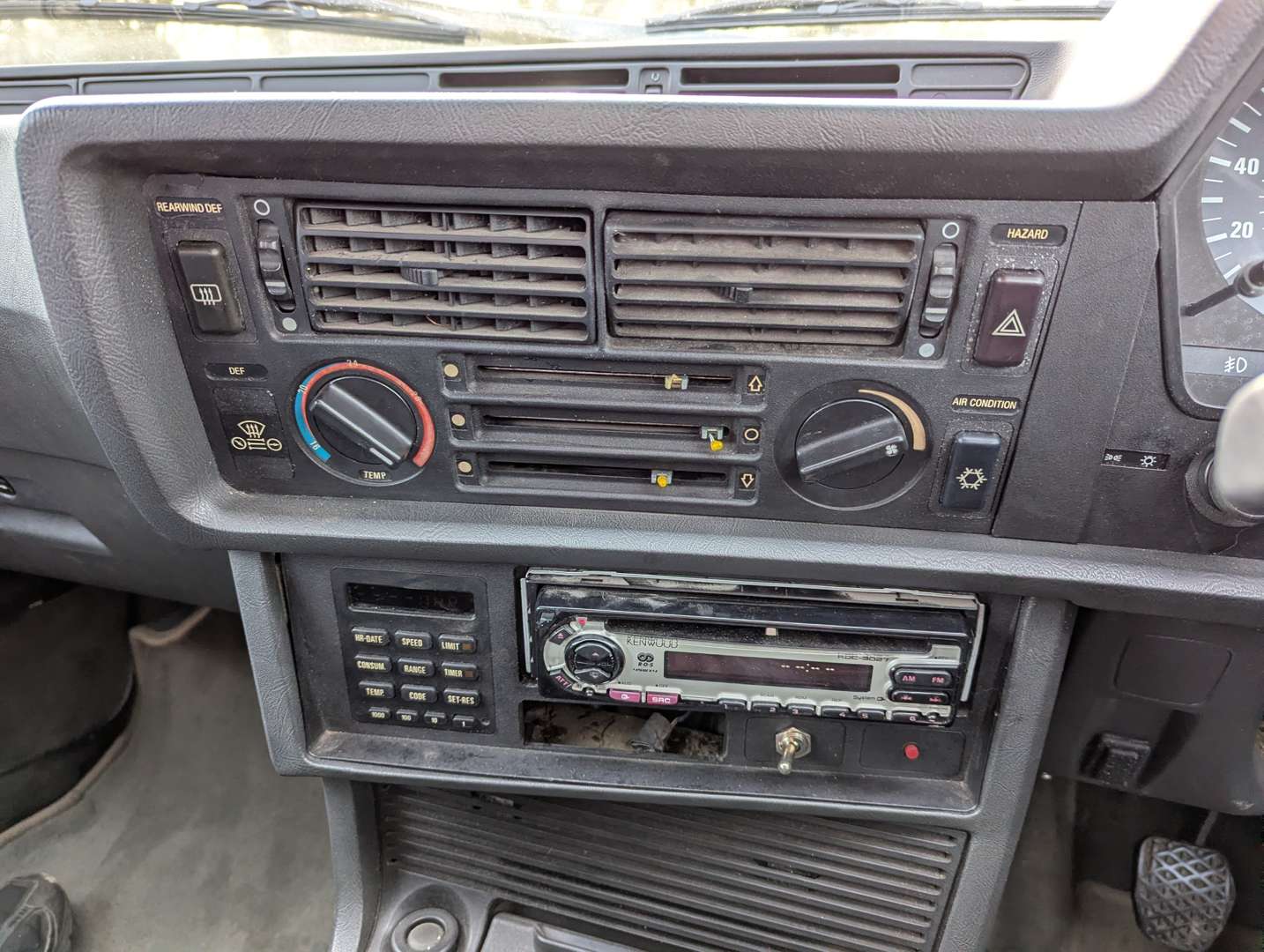 <p>1985 BMW 635CSI E24</p>