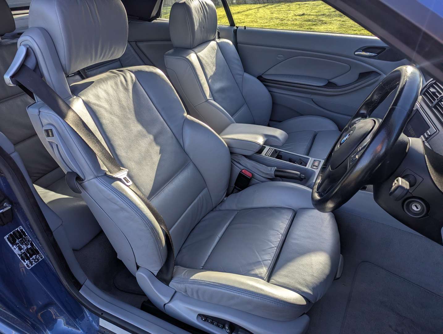 <p>2001 BMW 330CI E46 SPORT AUTO</p>