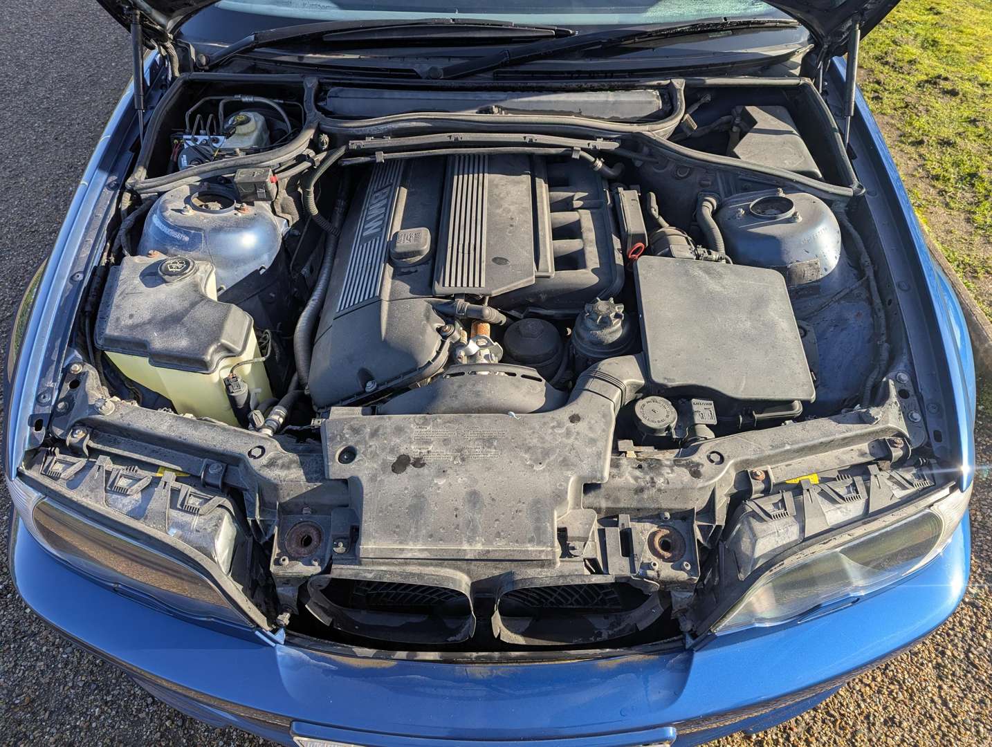 <p>2001 BMW 330CI E46 SPORT AUTO</p>