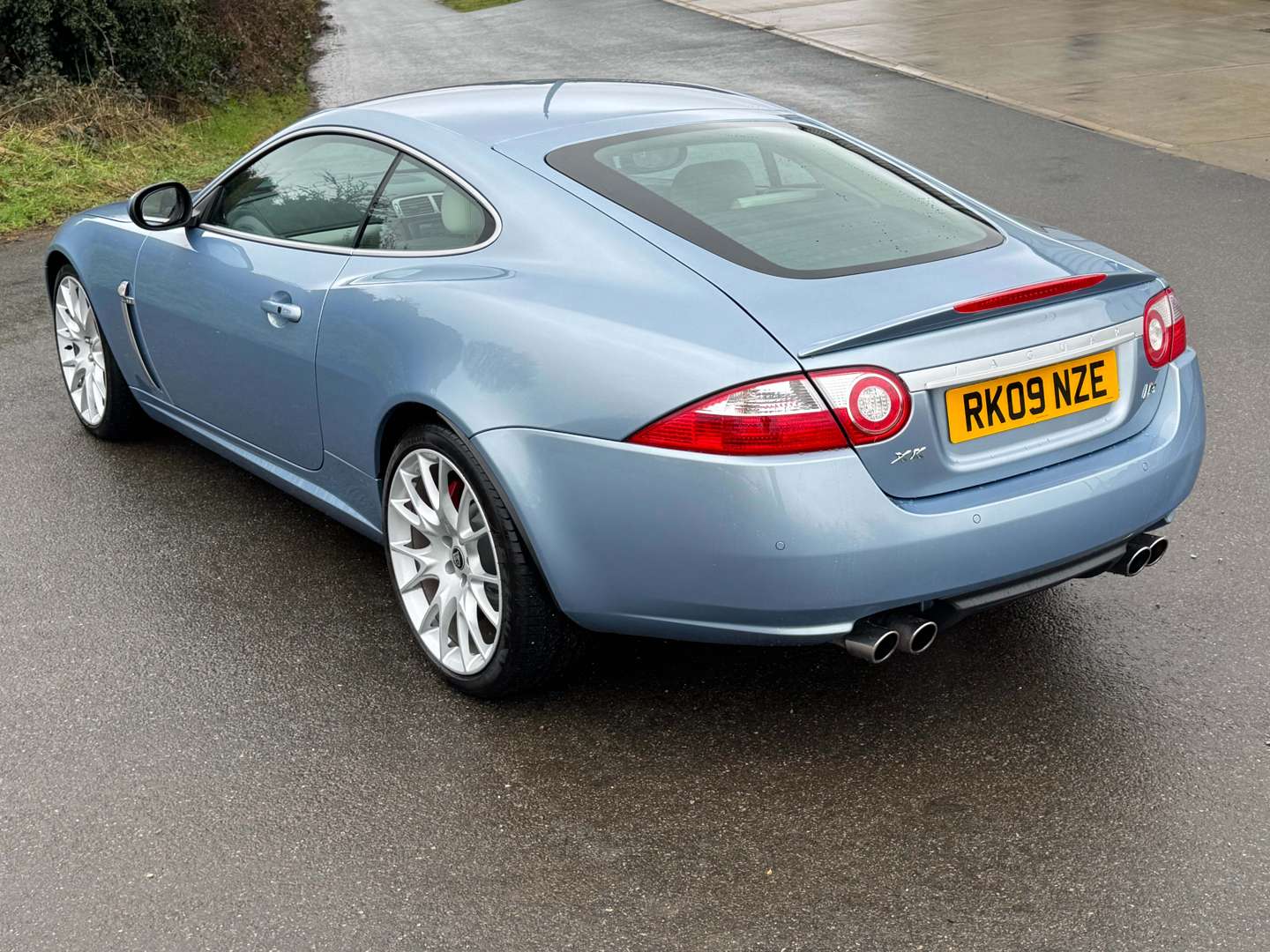 <p>2009 JAGUAR XKR 4.2 SUPERCHARGED AUTO</p>