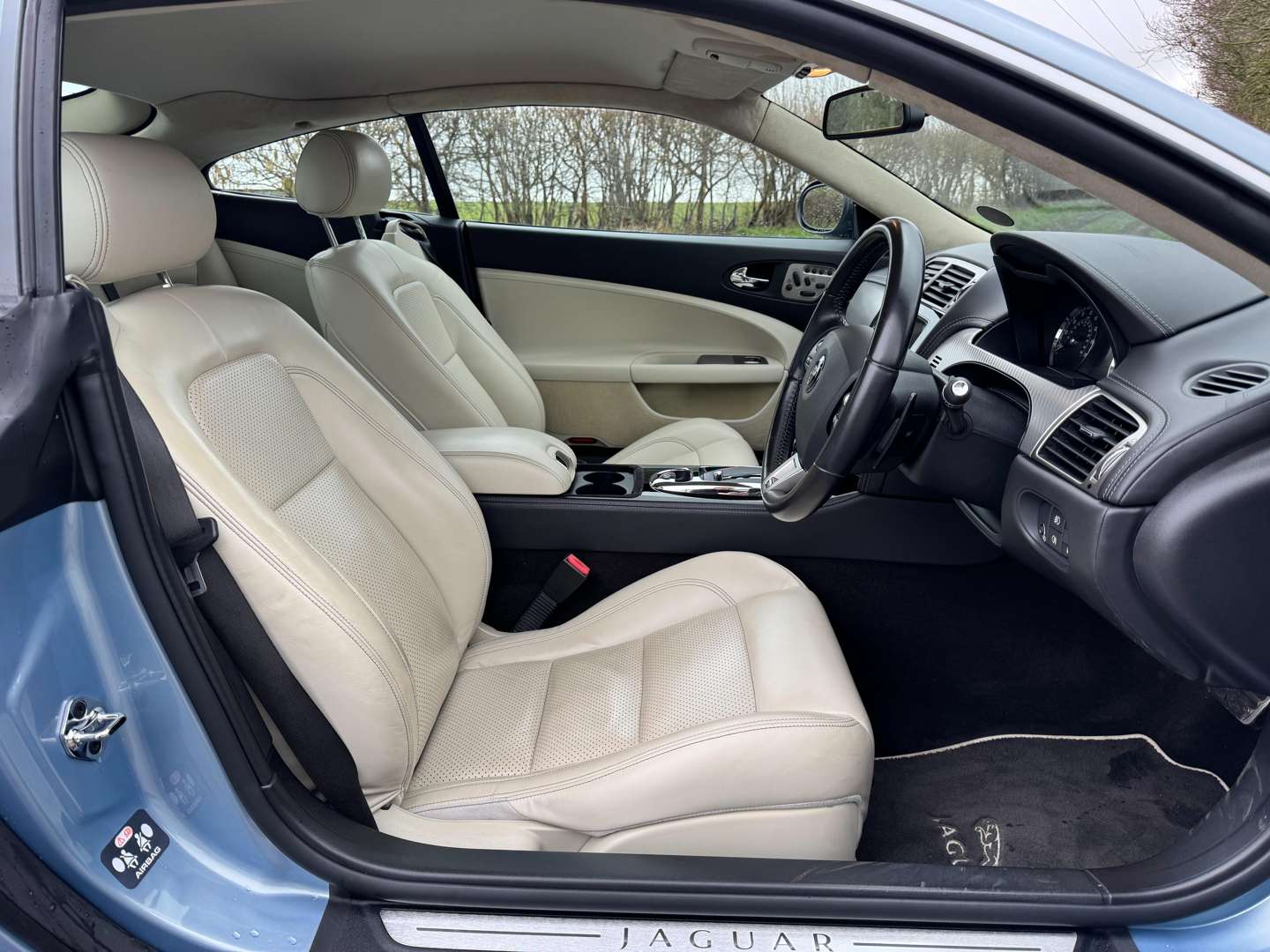 <p>2009 JAGUAR XKR 4.2 SUPERCHARGED AUTO</p>