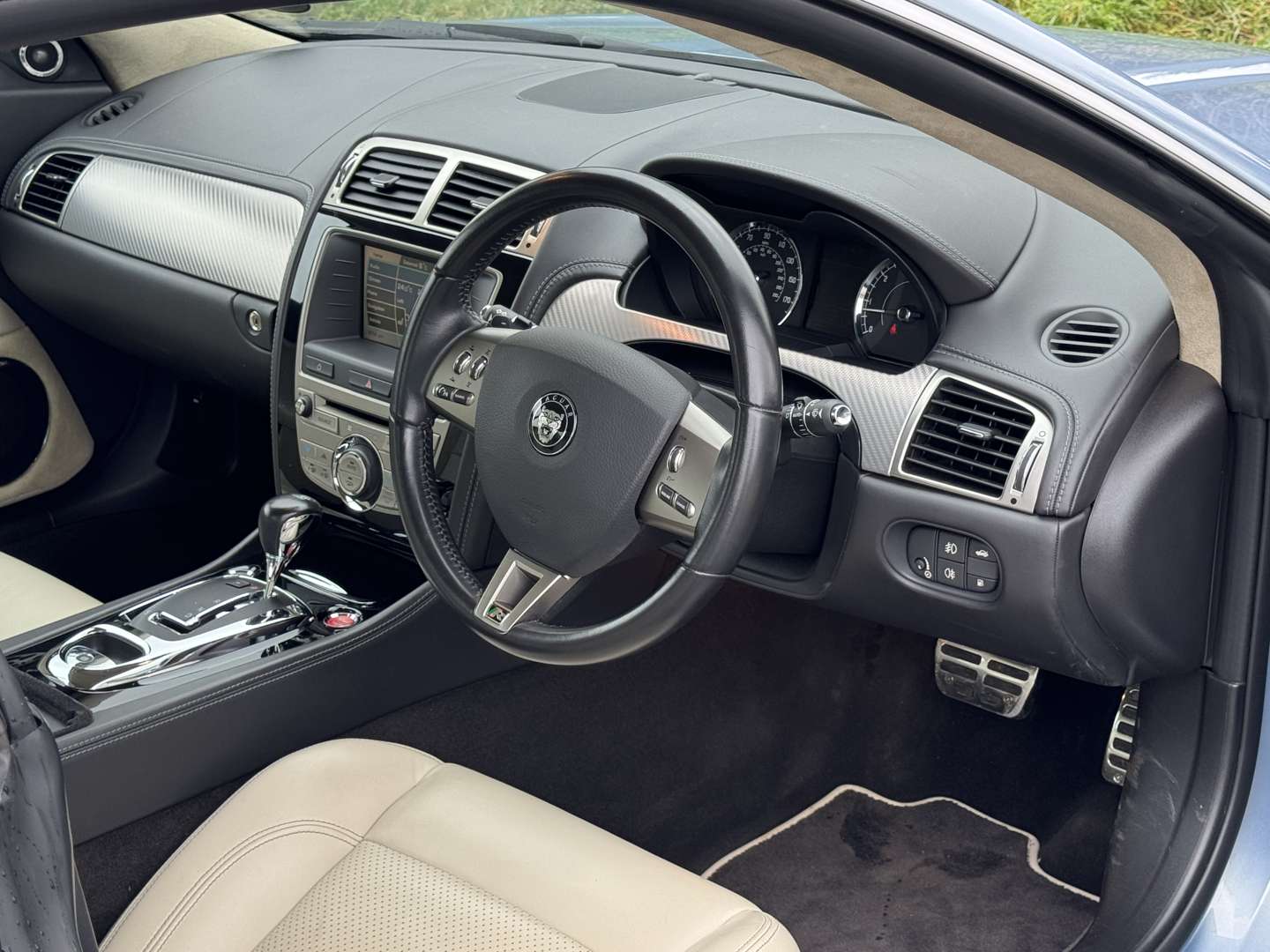 <p>2009 JAGUAR XKR 4.2 SUPERCHARGED AUTO</p>