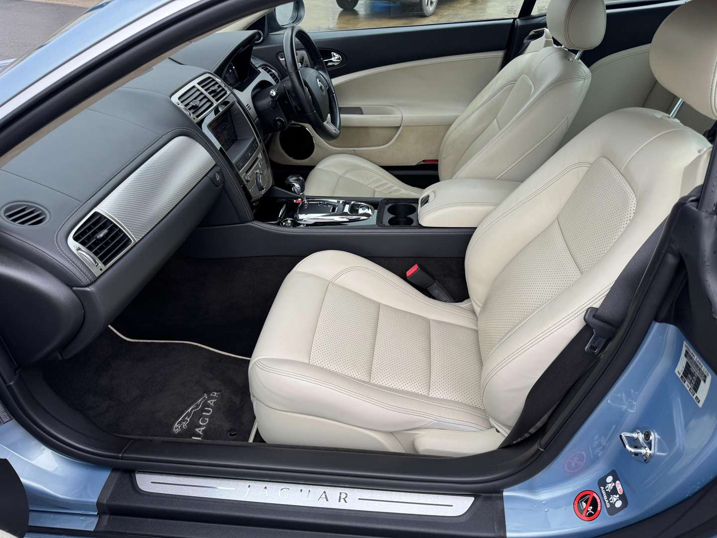 <p>2009 JAGUAR XKR 4.2 SUPERCHARGED AUTO</p>