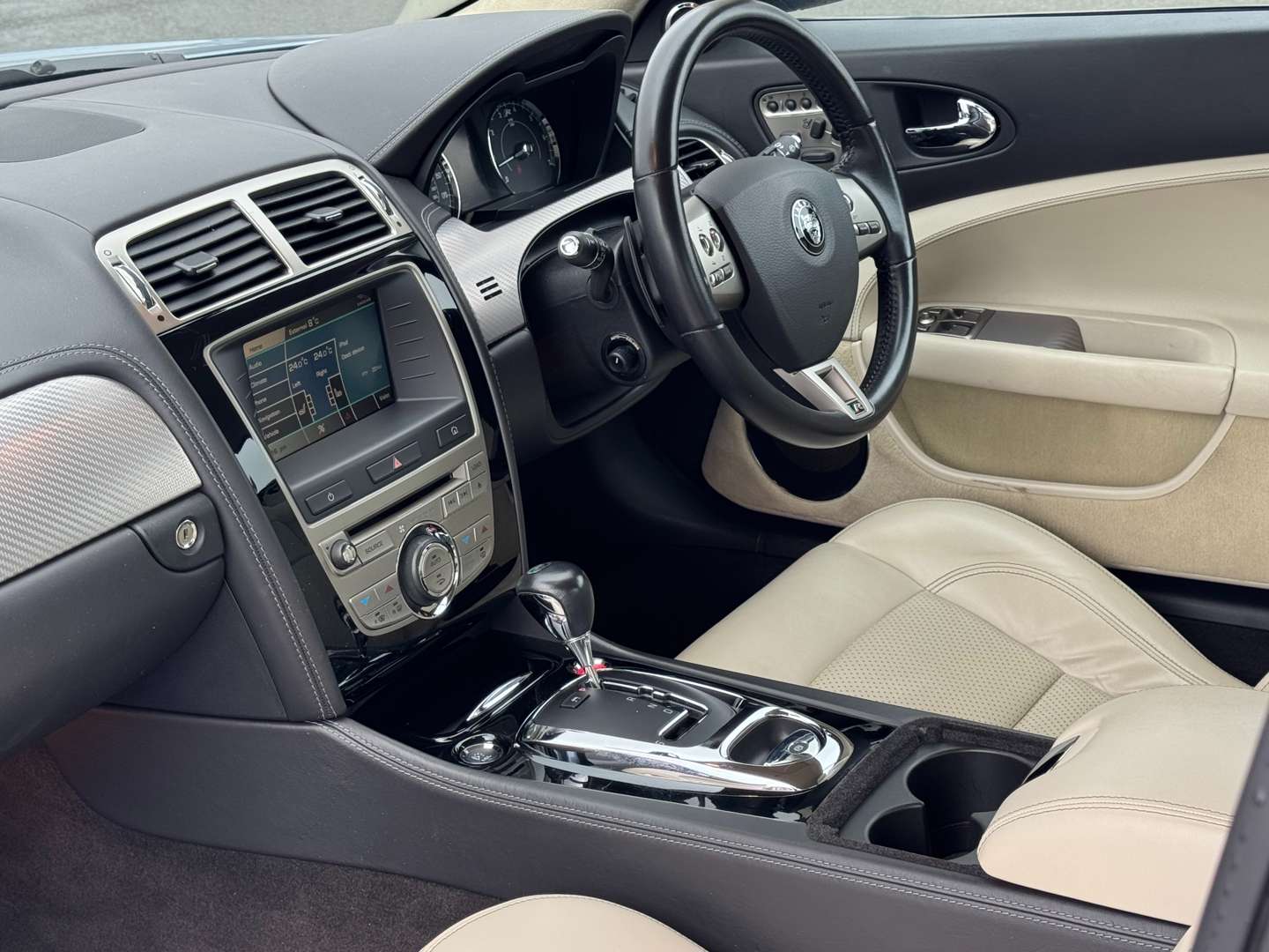 <p>2009 JAGUAR XKR 4.2 SUPERCHARGED AUTO</p>