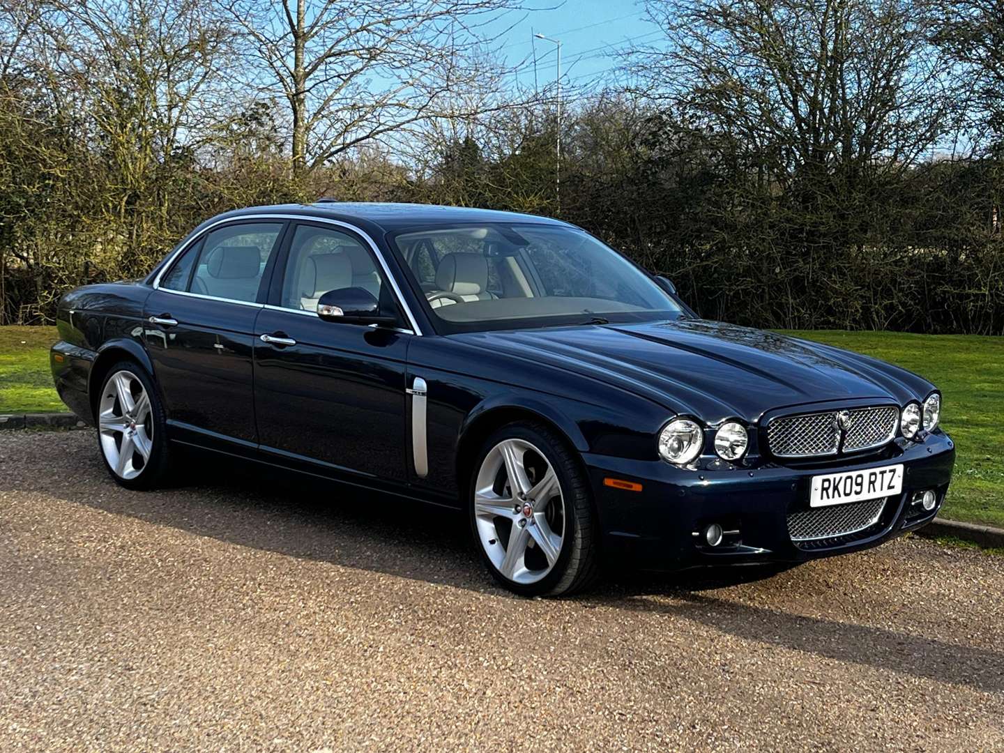 <p>2009 JAGUAR XJ SOVEREIGN V6 TD AUTO</p>