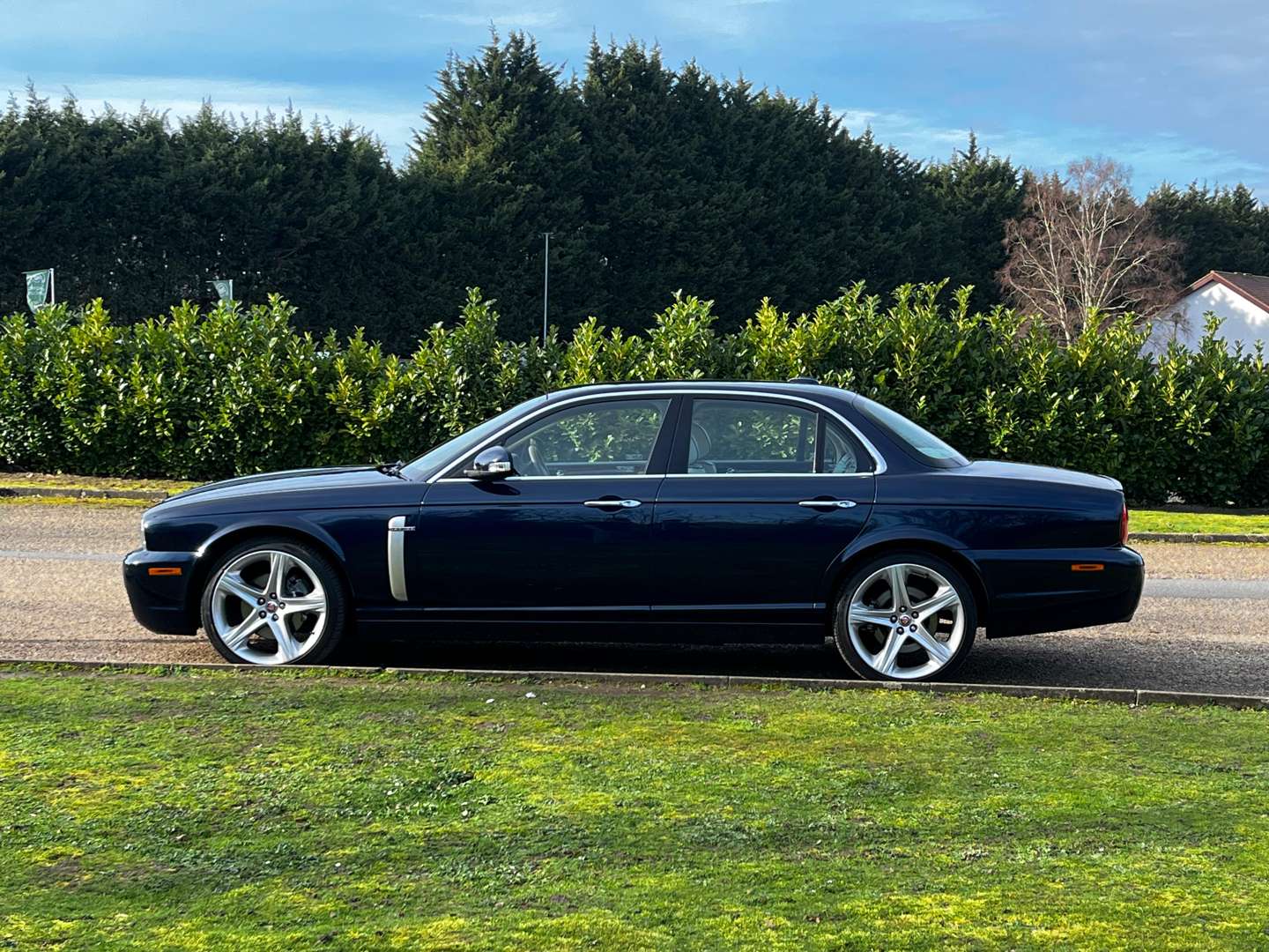 <p>2009 JAGUAR XJ SOVEREIGN V6 TD AUTO</p>