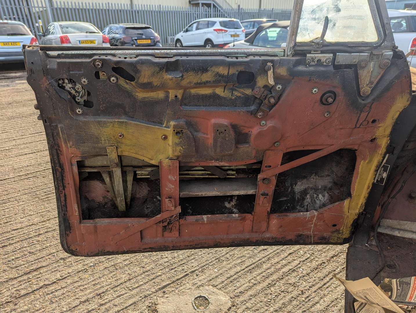 <p>1950 CHEVROLET DELUXE CONVERTIBLE LHD</p>