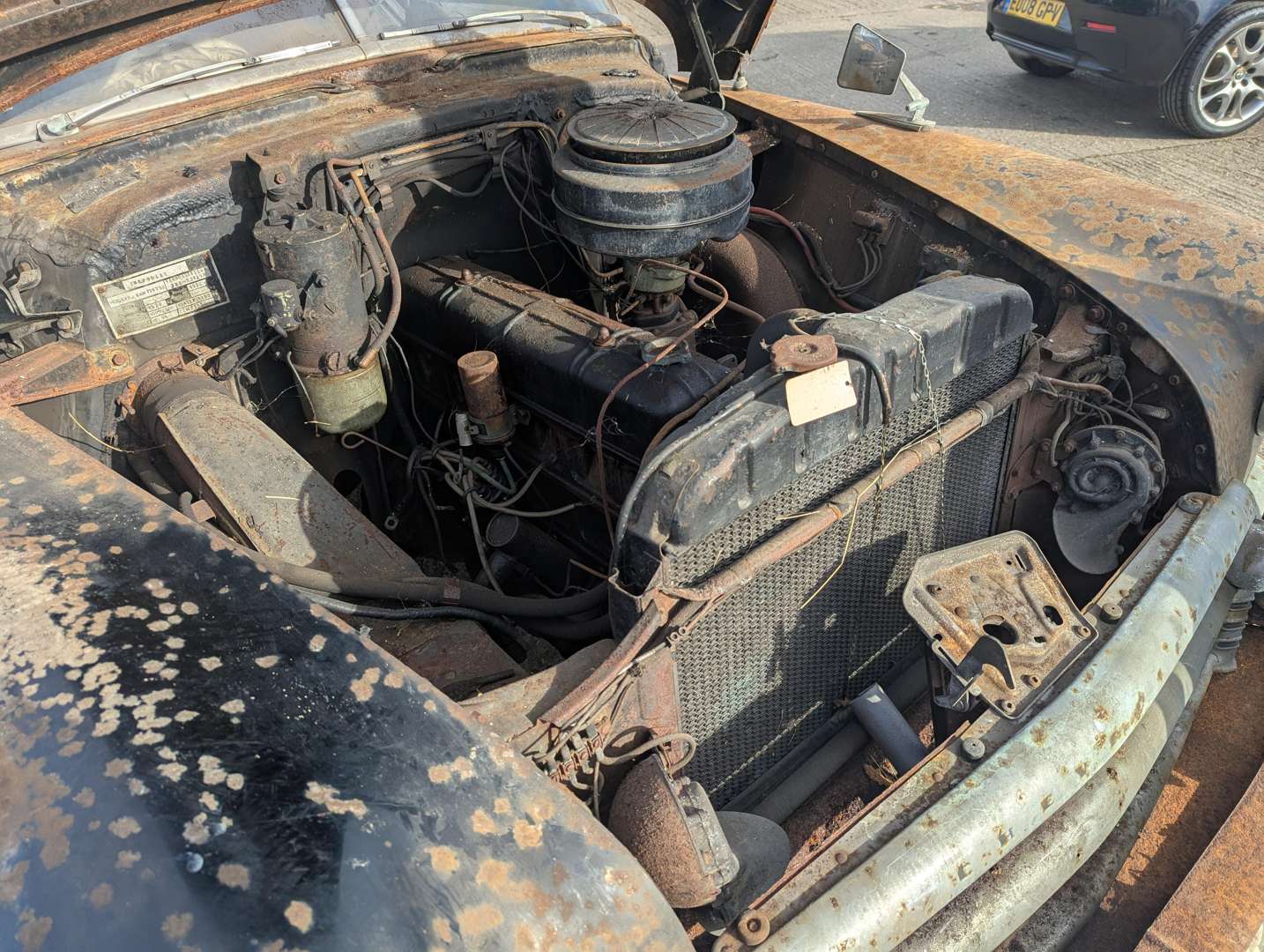 <p>1950 CHEVROLET DELUXE CONVERTIBLE LHD</p>