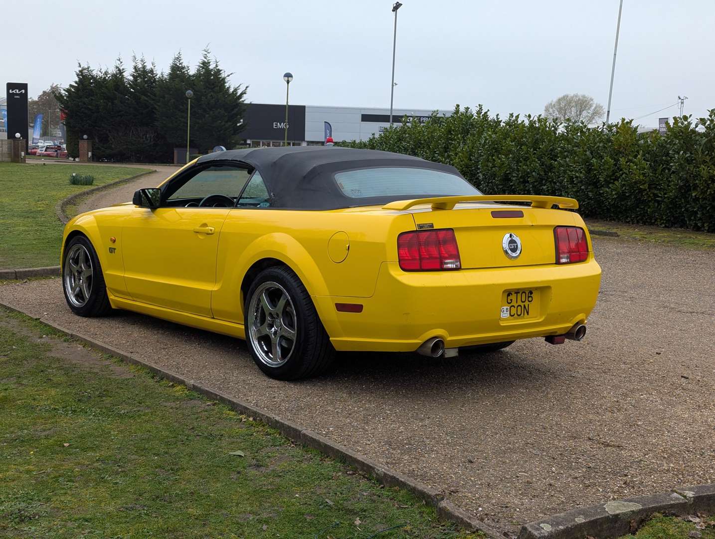 <p>2006 FORD MUSTANG AUTO LHD</p>