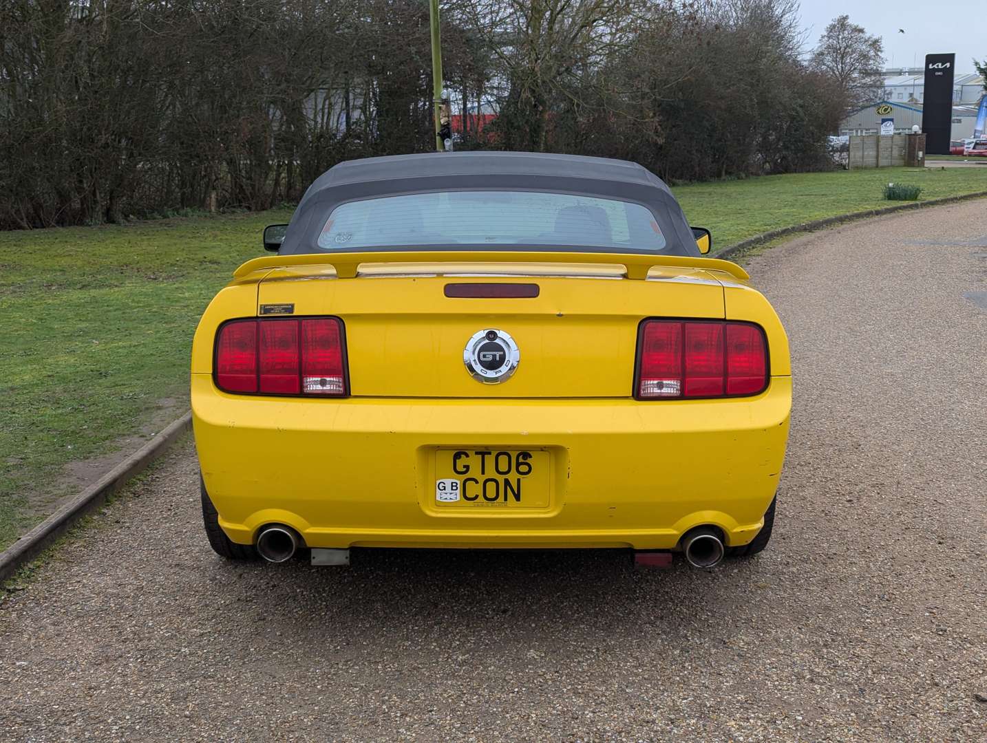 <p>2006 FORD MUSTANG AUTO LHD</p>