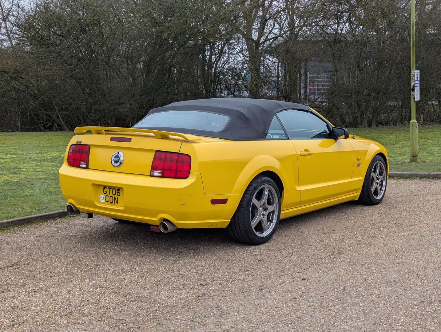 <p>2006 FORD MUSTANG AUTO LHD</p>