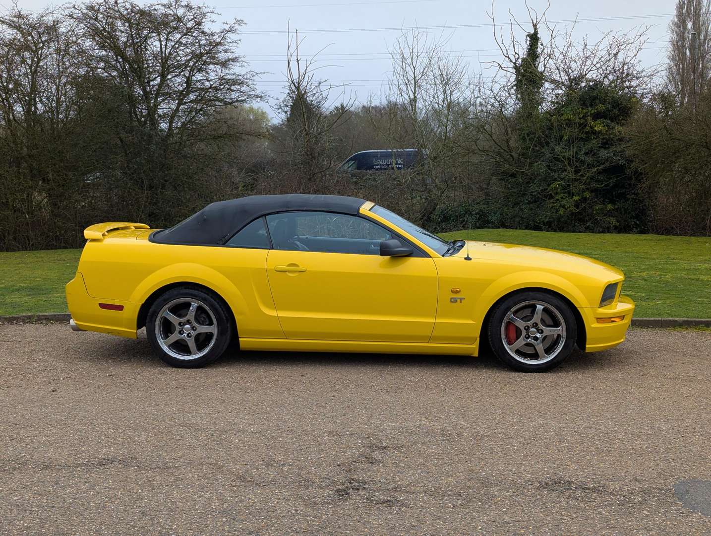 <p>2006 FORD MUSTANG AUTO LHD</p>