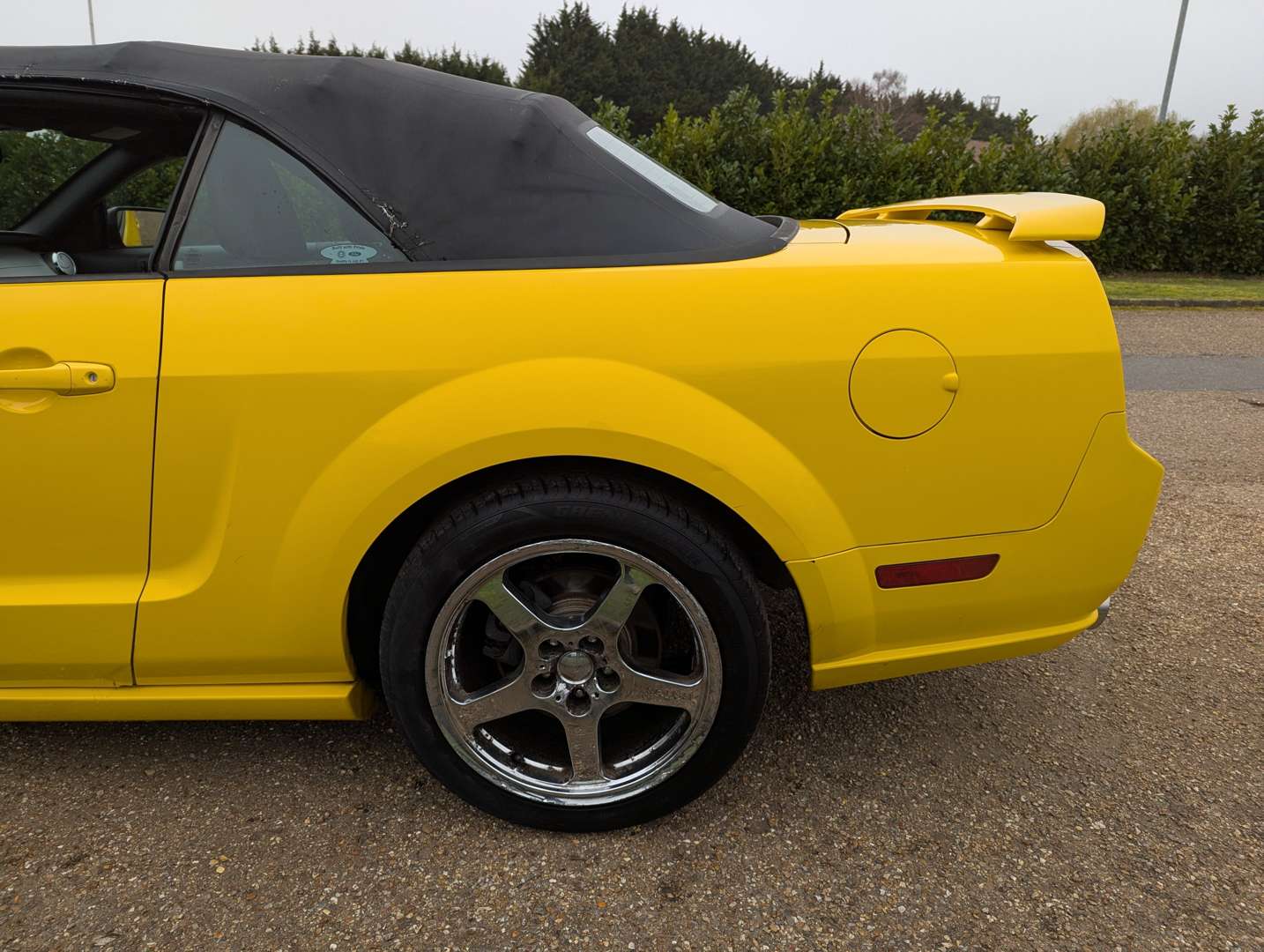 <p>2006 FORD MUSTANG AUTO LHD</p>