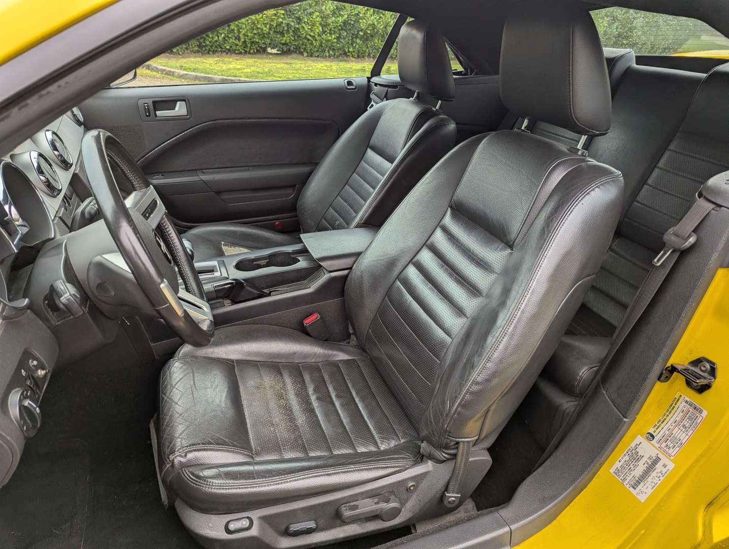 <p>2006 FORD MUSTANG AUTO LHD</p>