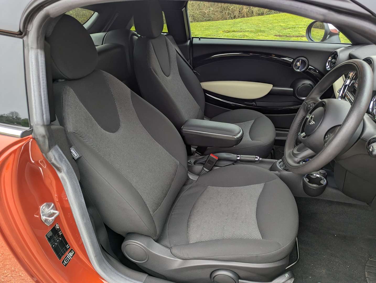 <p>2012 MINI COOPER - 5,828 MILES ONE REGISTERED OWNER</p>