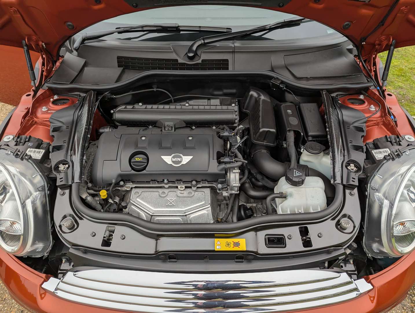 <p>2012 MINI COOPER - 5,828 MILES ONE REGISTERED OWNER</p>