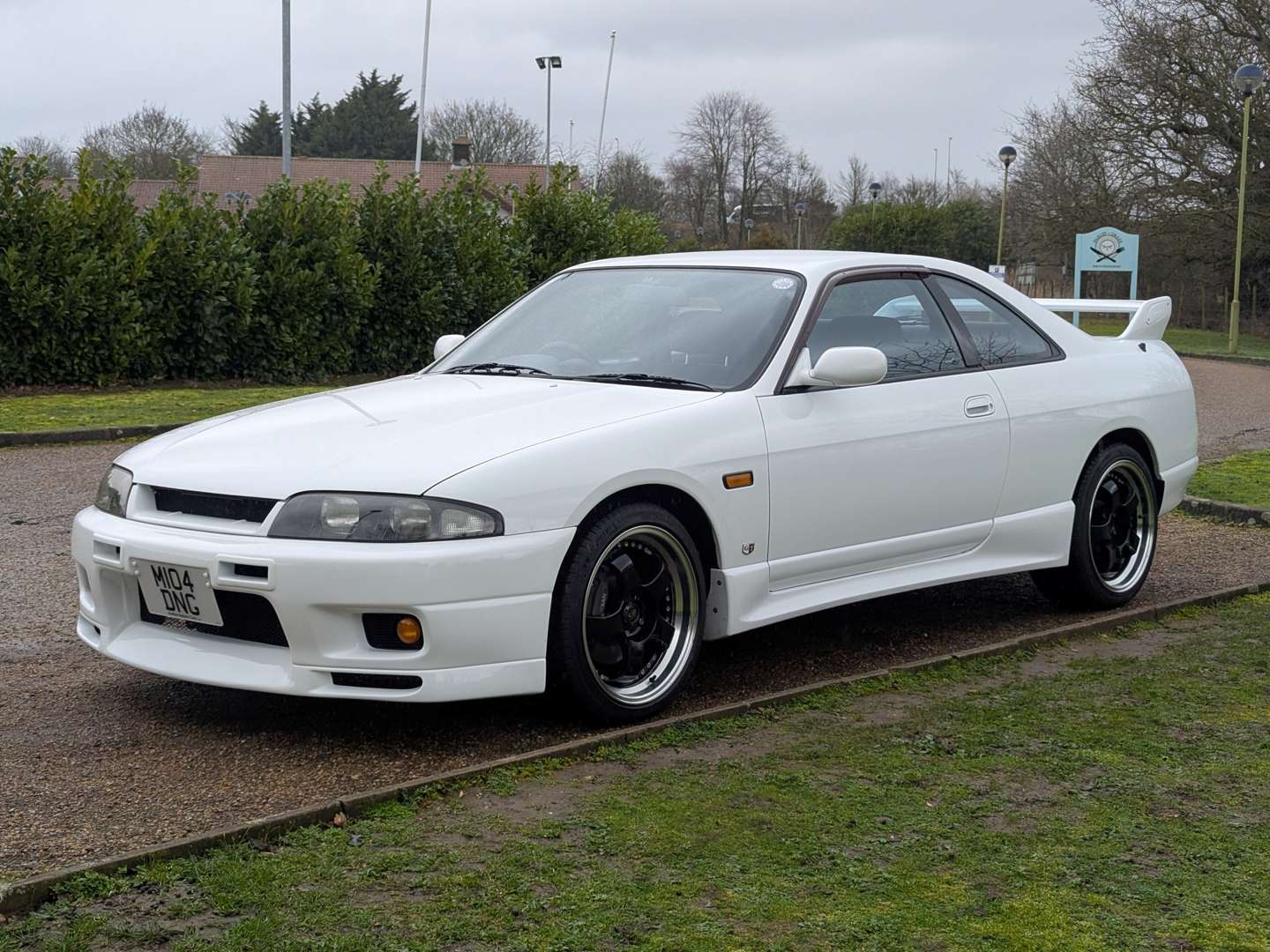 <p>1994 NISSAN SKYLINE R33 GT-ST</p>