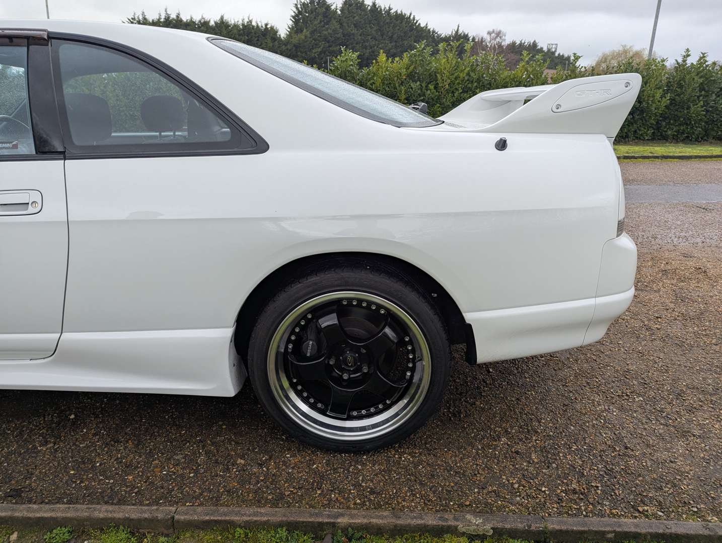 <p>1994 NISSAN SKYLINE R33 GT-ST</p>