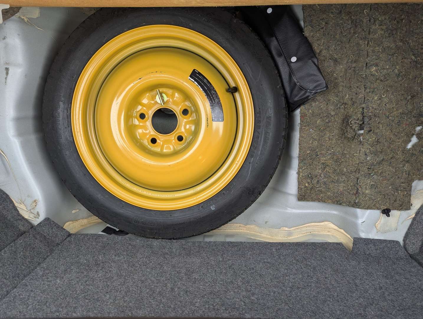 <p>1994 NISSAN SKYLINE R33 GT-ST</p>