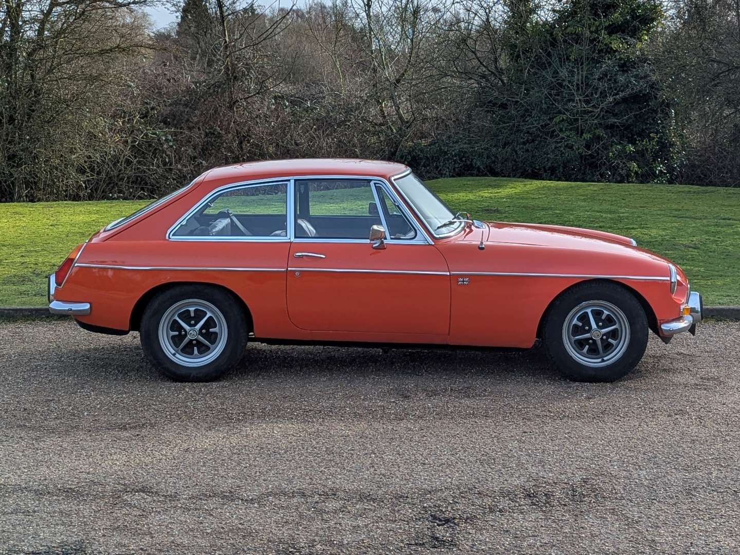 <p>1972 MG B GT</p>