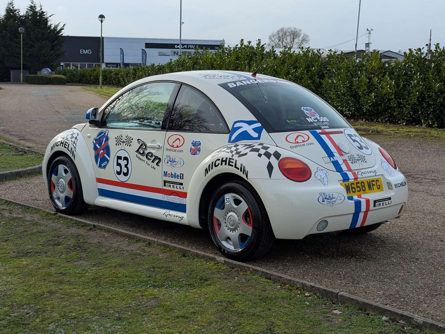 <p>2000 VW BEETLE</p>