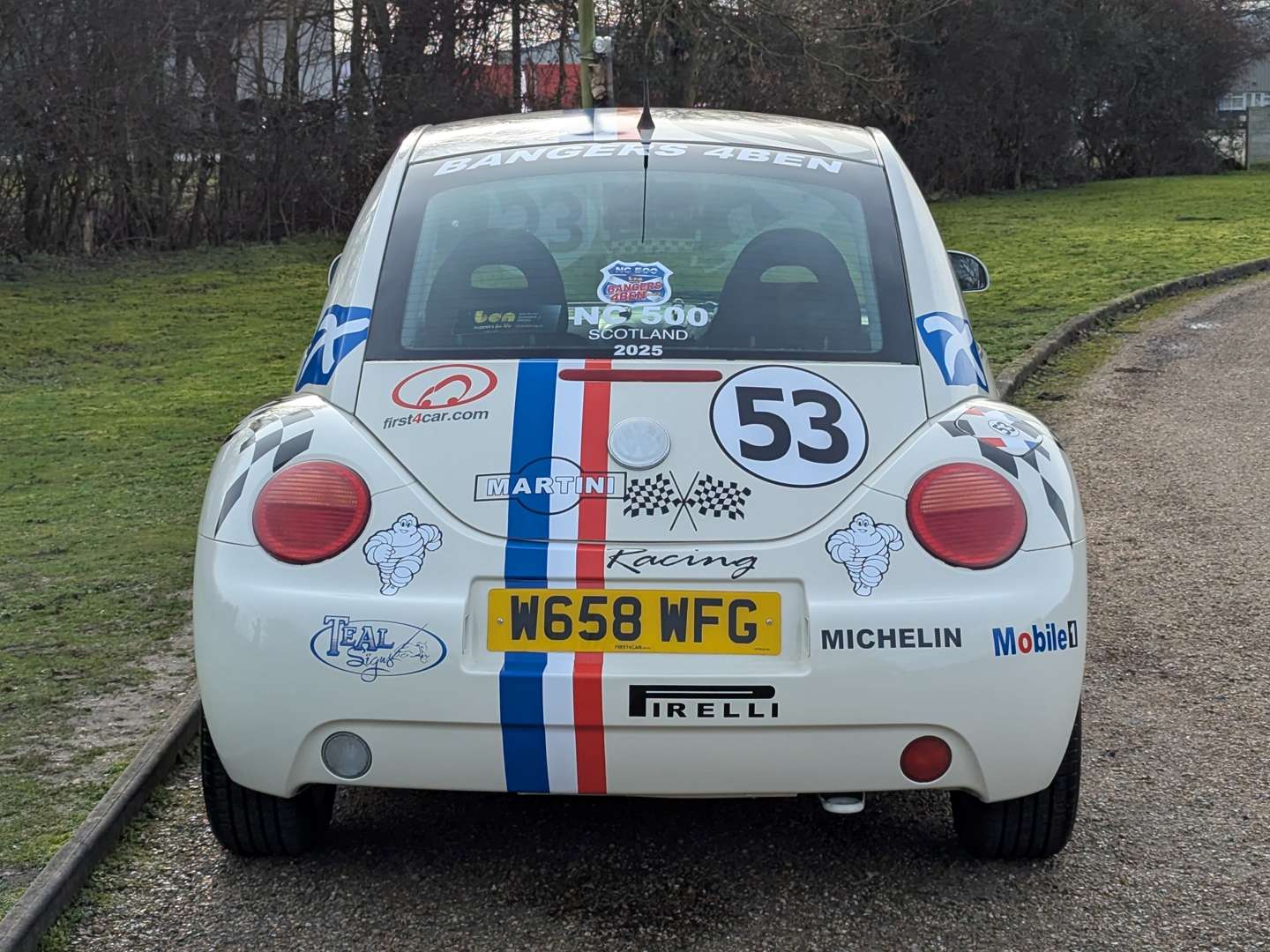 <p>2000 VW BEETLE</p>