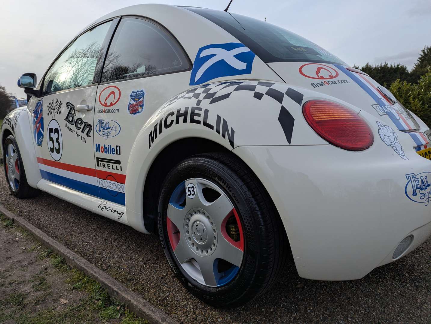 <p>2000 VW BEETLE</p>