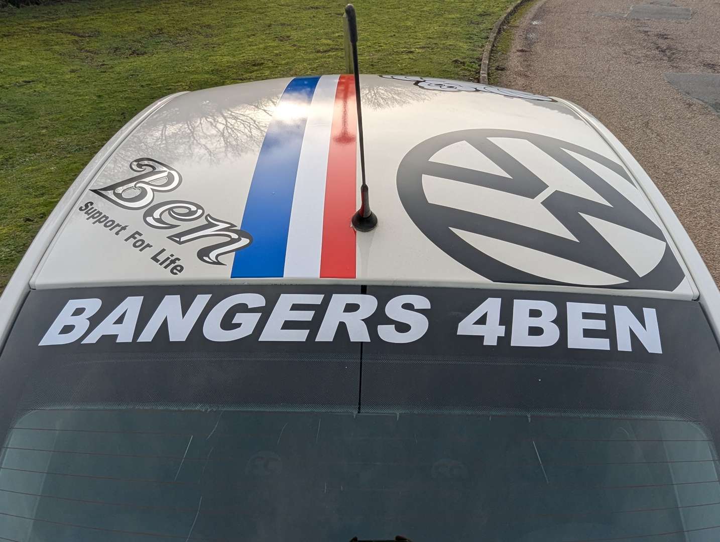 <p>2000 VW BEETLE</p>