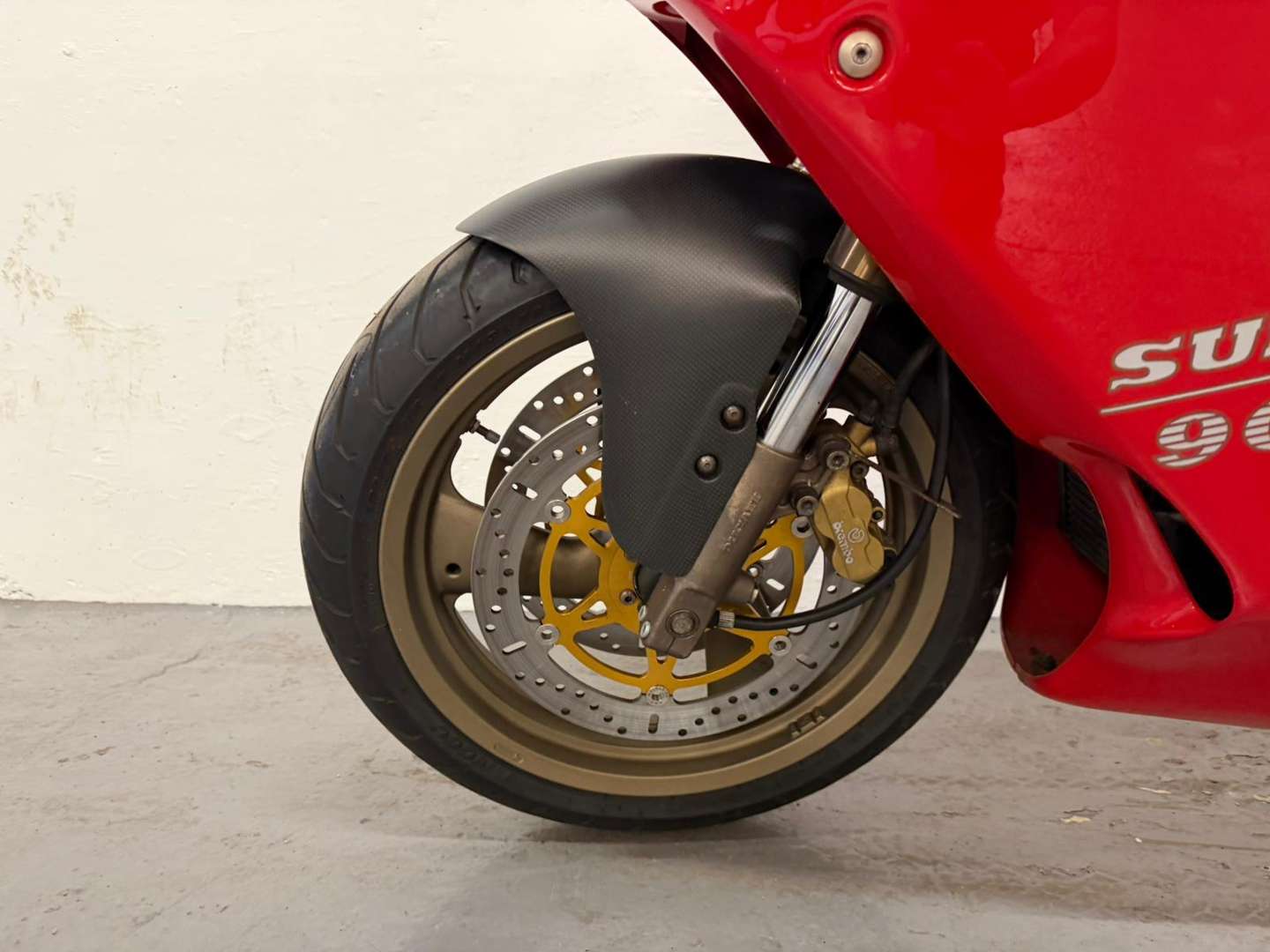 <p>1997 DUCATI 900 SL SUPERLIGHT</p>