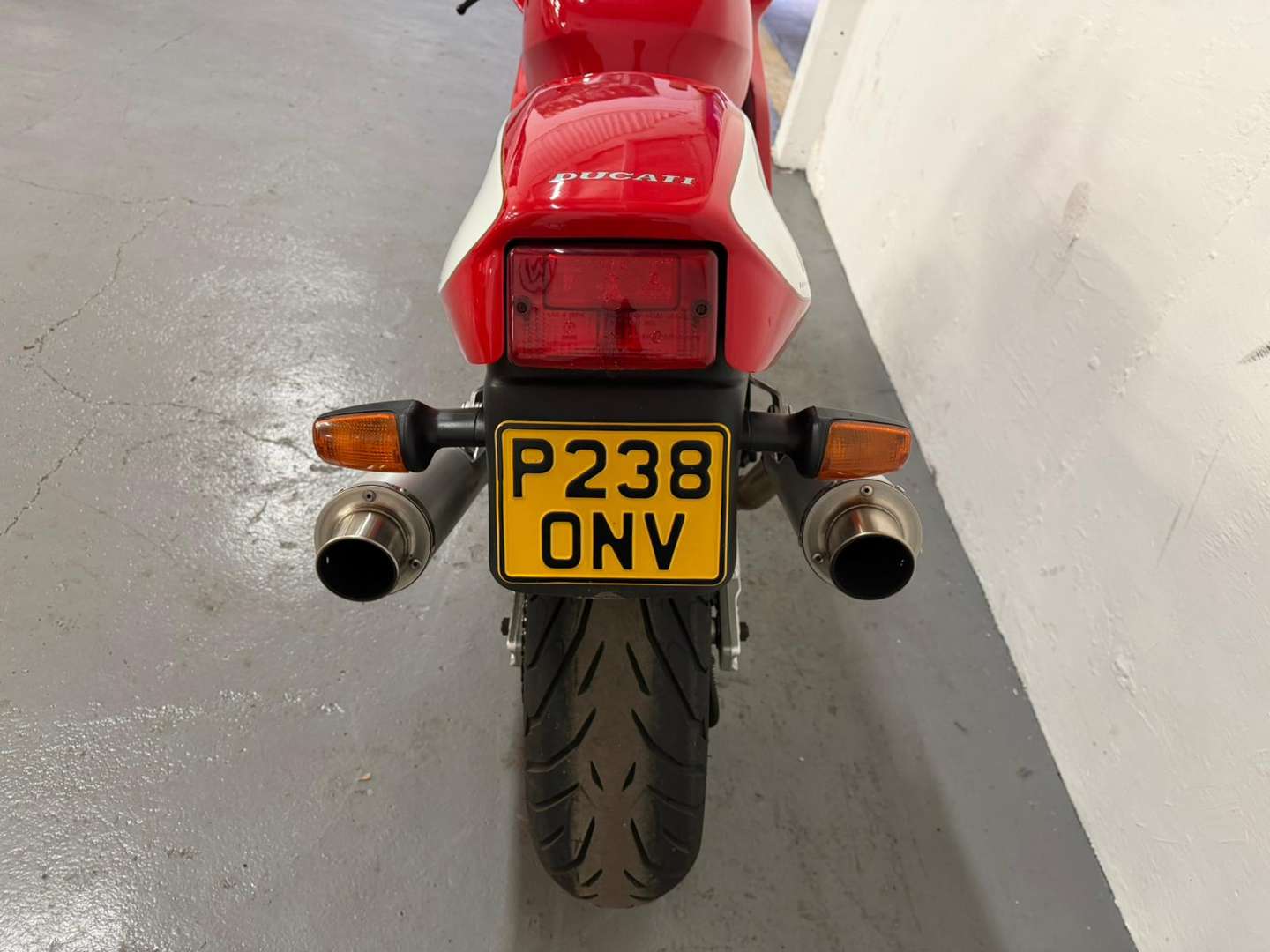 <p>1997 DUCATI 900 SL SUPERLIGHT</p>