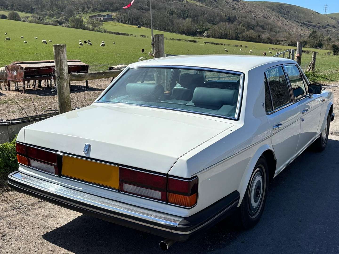 <p>1988 ROLLS ROYCE SILVER SPIRIT</p>