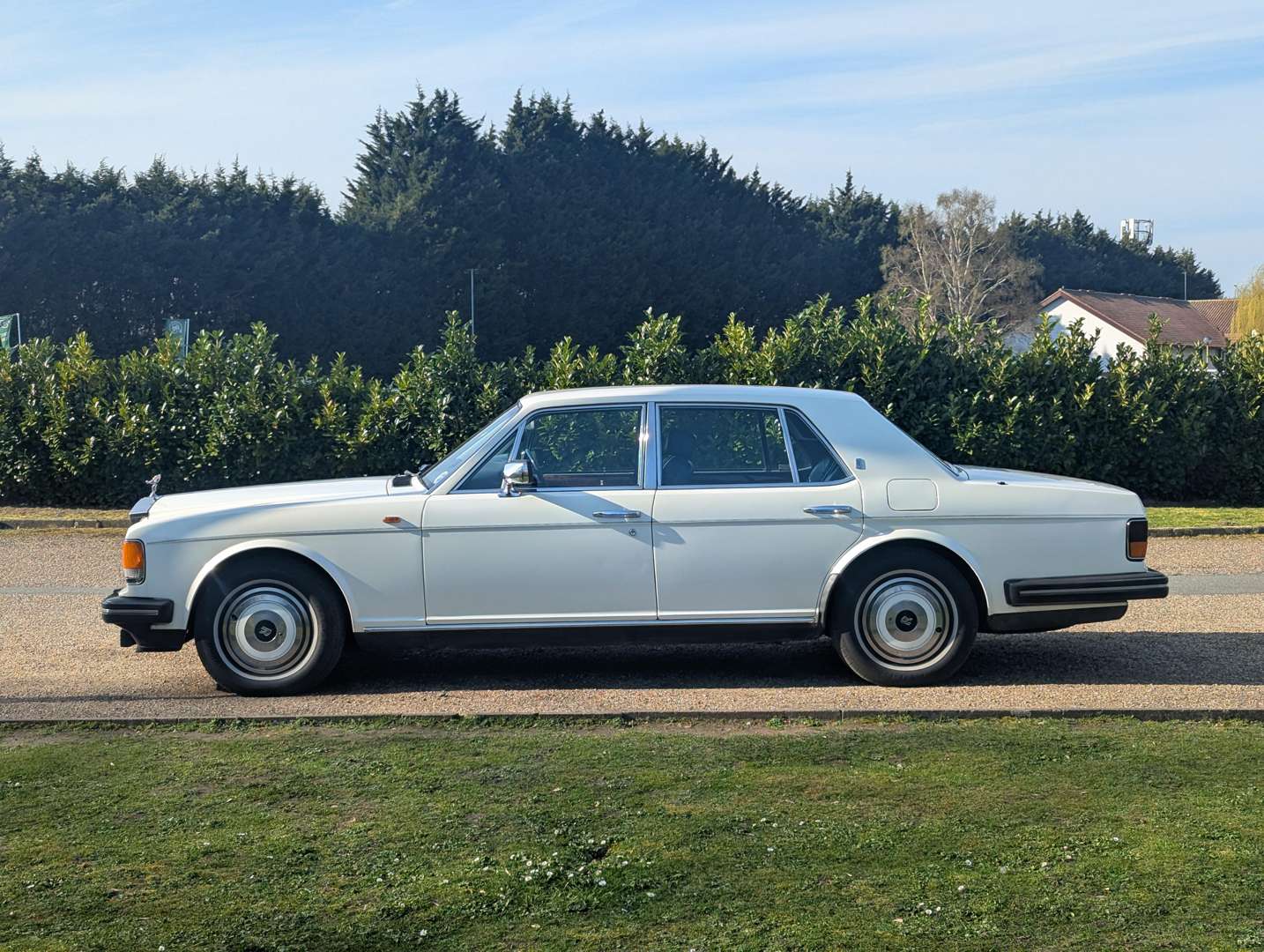 <p>1988 ROLLS ROYCE SILVER SPIRIT</p>