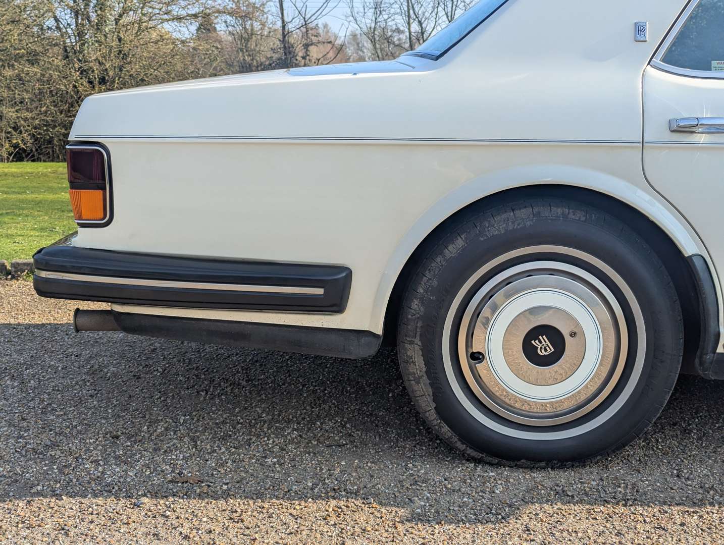 <p>1988 ROLLS ROYCE SILVER SPIRIT</p>