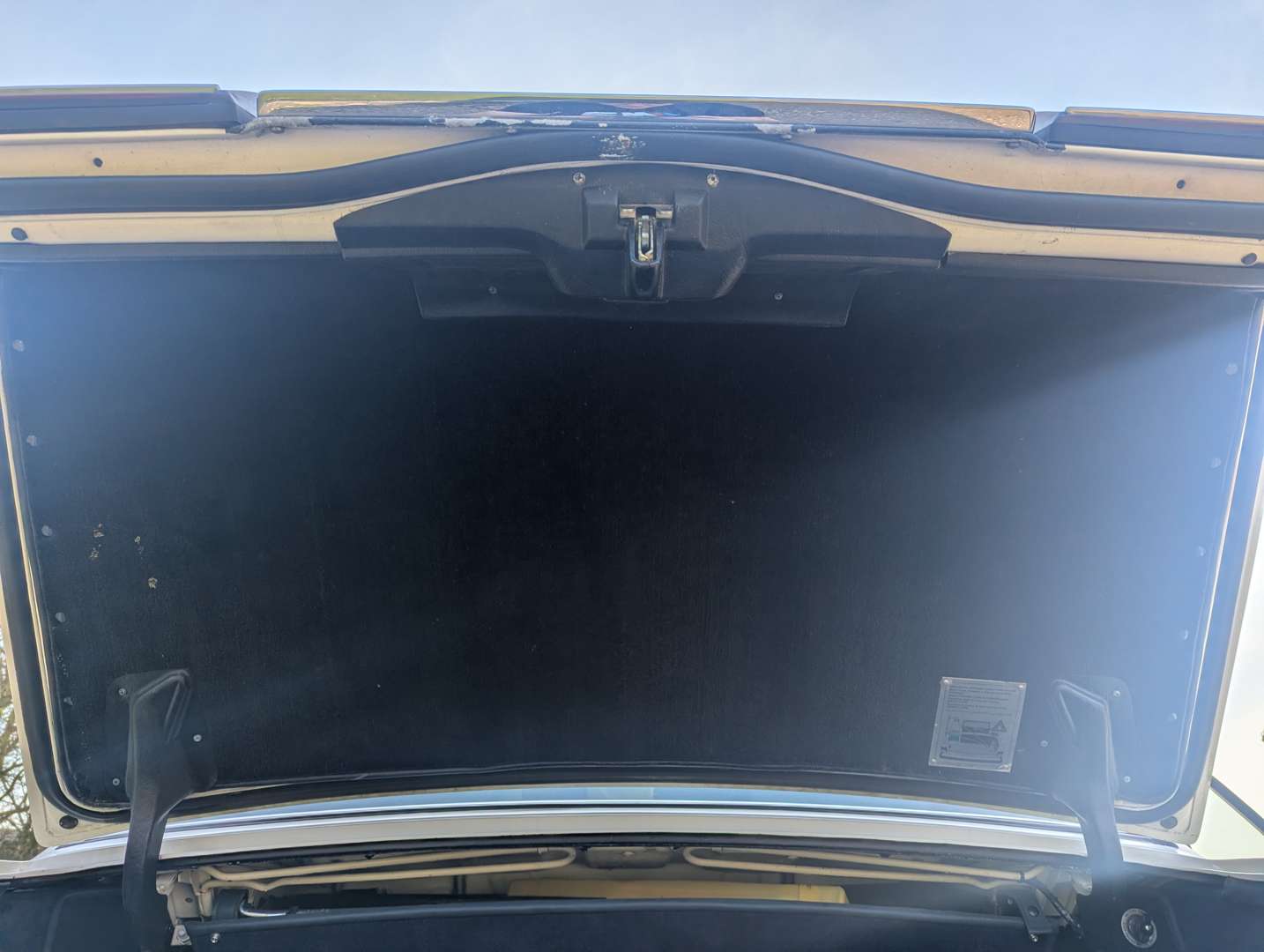 <p>1988 ROLLS ROYCE SILVER SPIRIT</p>