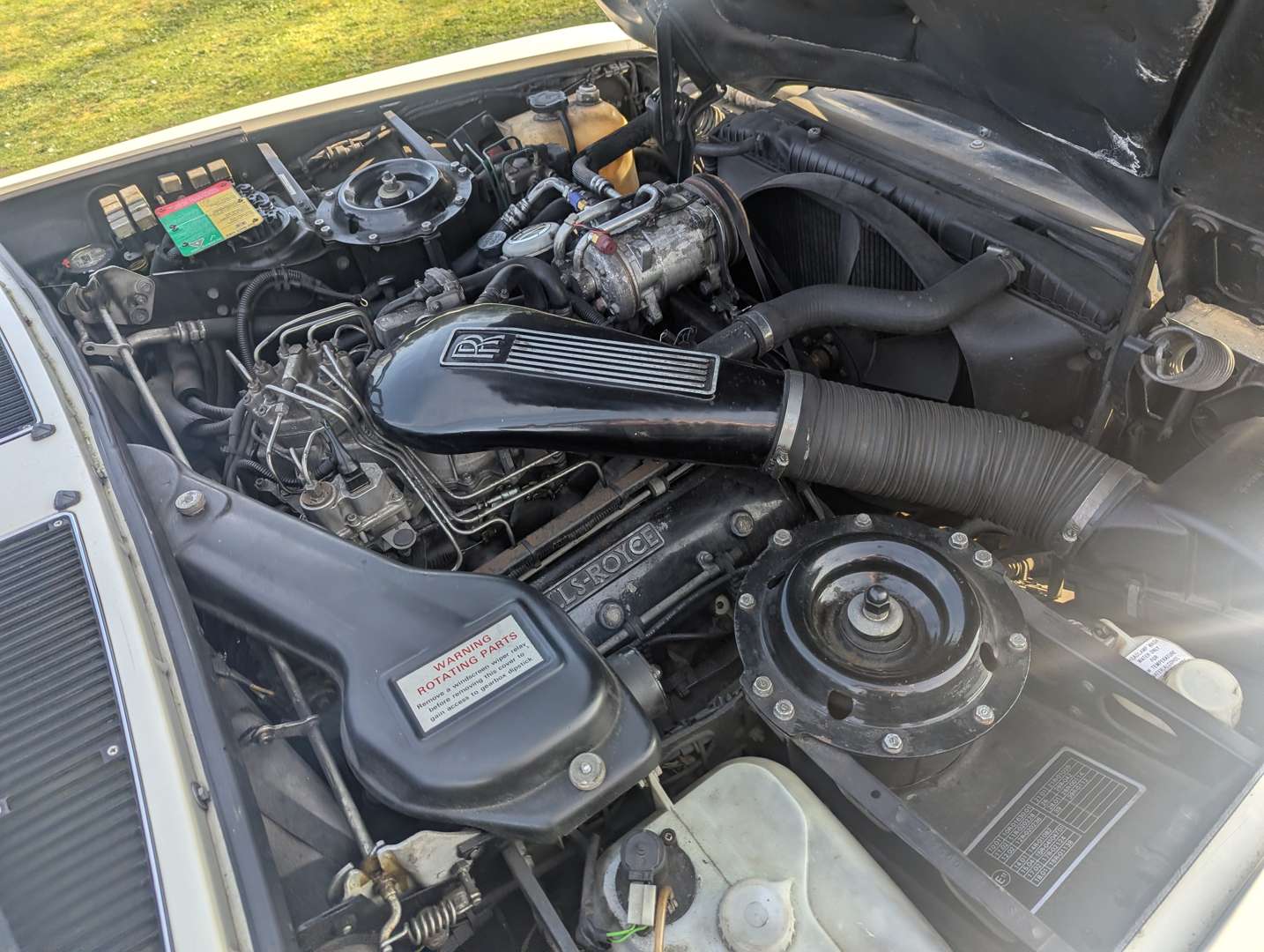 <p>1988 ROLLS ROYCE SILVER SPIRIT</p>