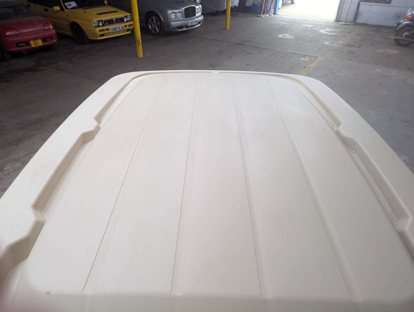 <p>ELECTRIC CLUB GOLF BUGGY</p>