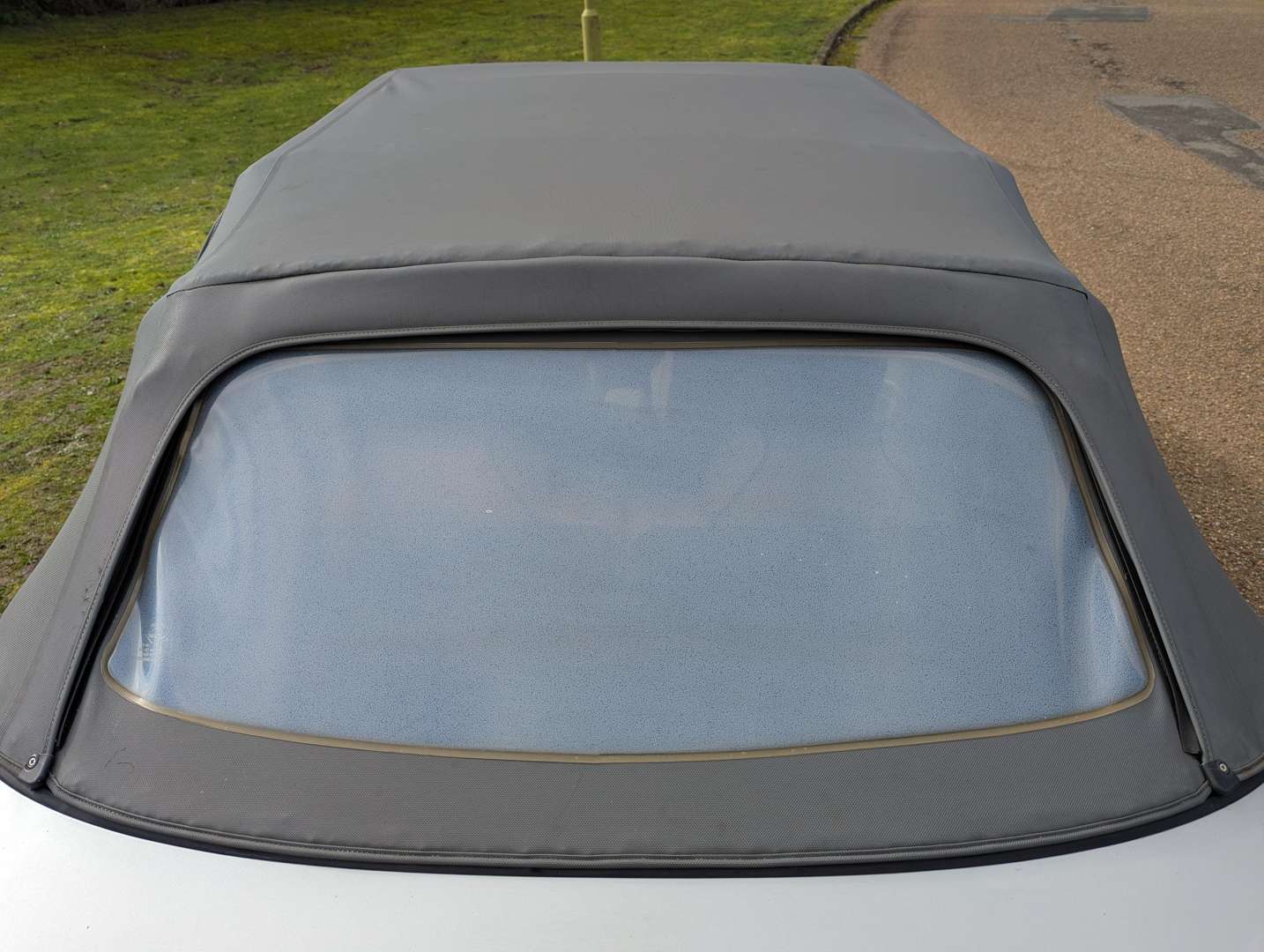 <p>1998 ROVER 216 CABRIOLET</p>