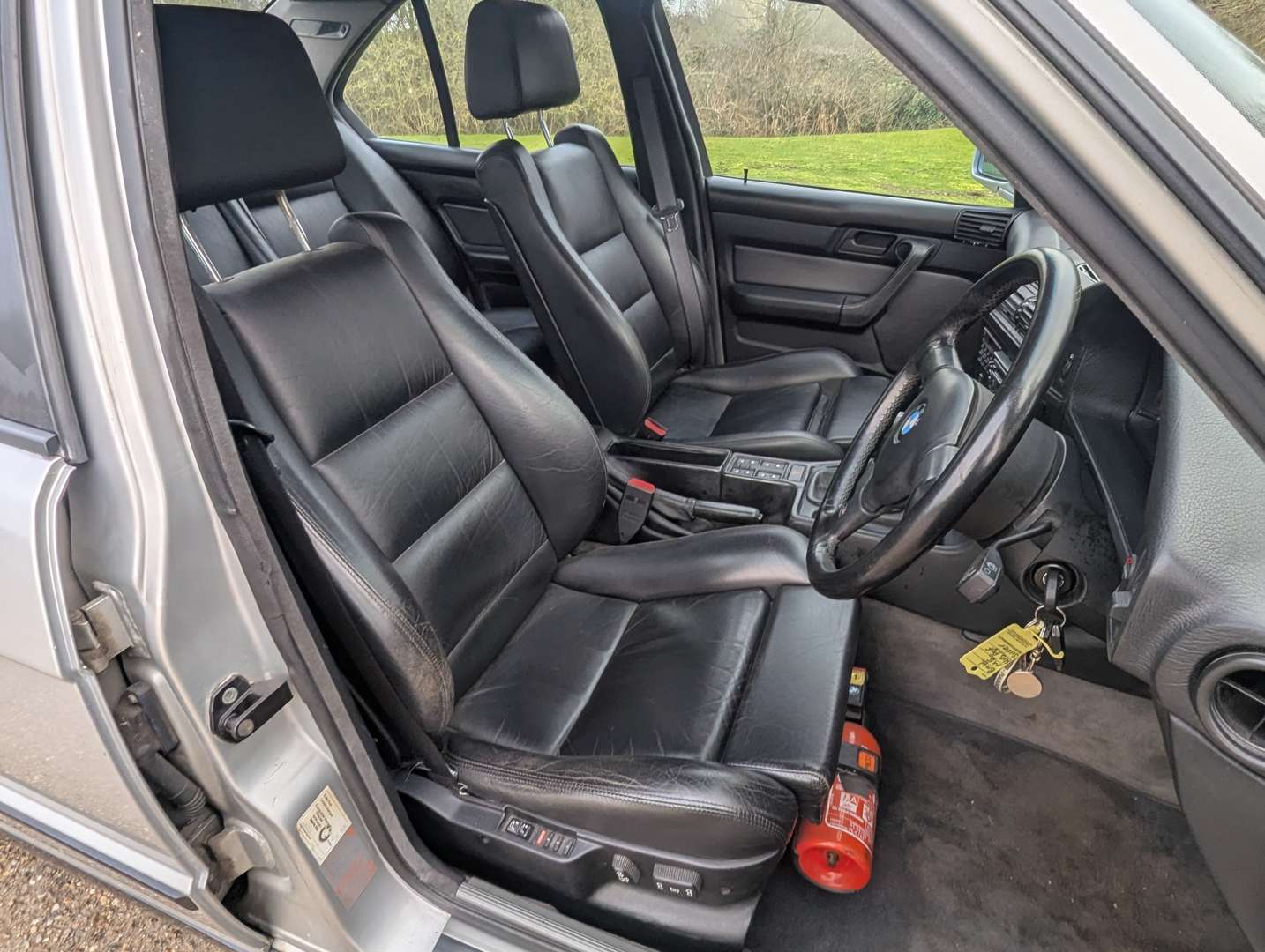 <p>1991 BMW M5 E34 MANUAL</p>