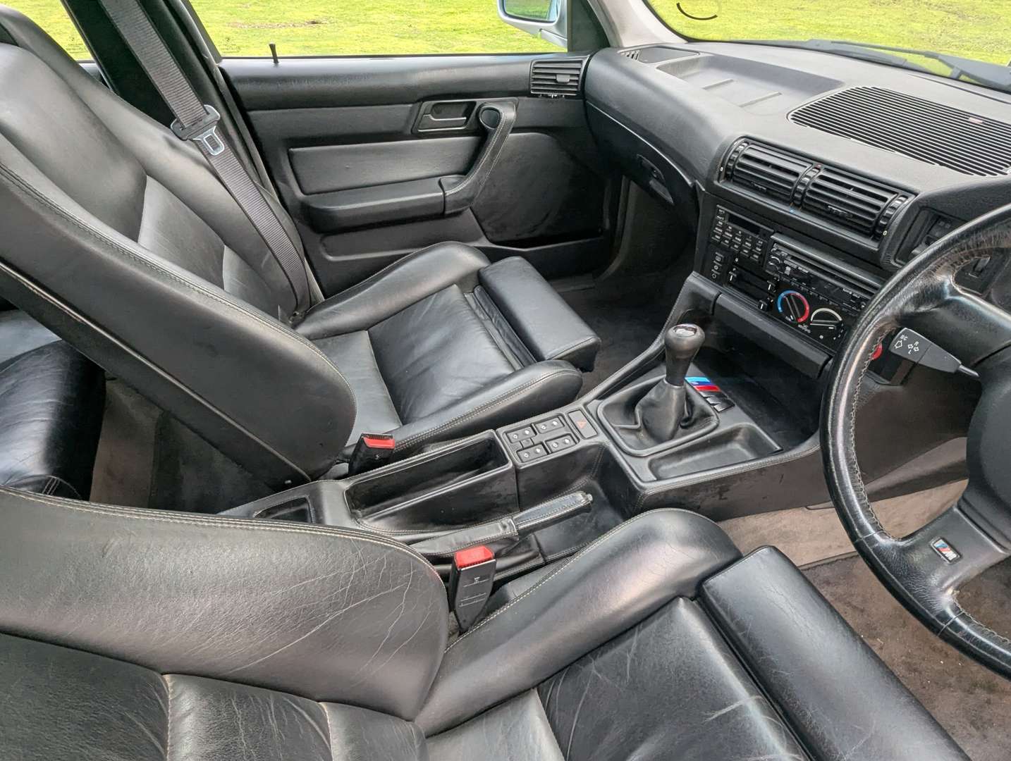 <p>1991 BMW M5 E34 MANUAL</p>