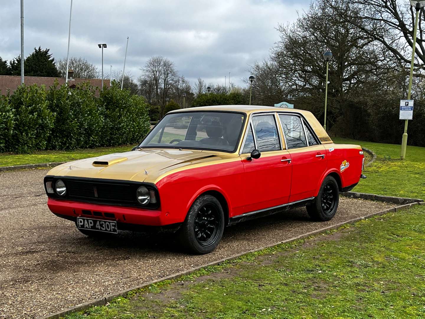 <p>1968 FORD CORTINA SUPER MKII</p>