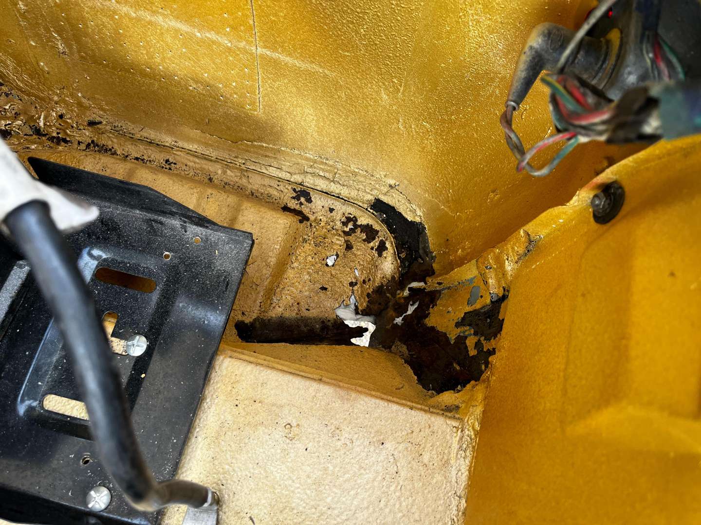 <p>1968 FORD CORTINA SUPER MKII</p>