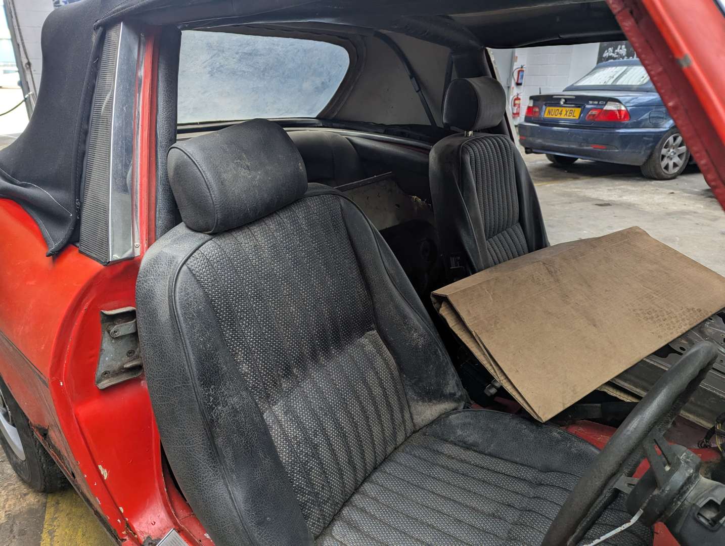 <p>1971 TRIUMPH STAG</p>