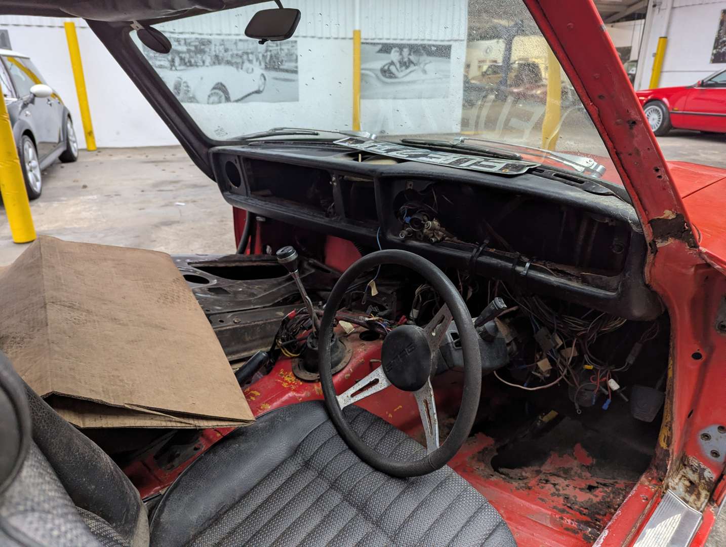 <p>1971 TRIUMPH STAG</p>