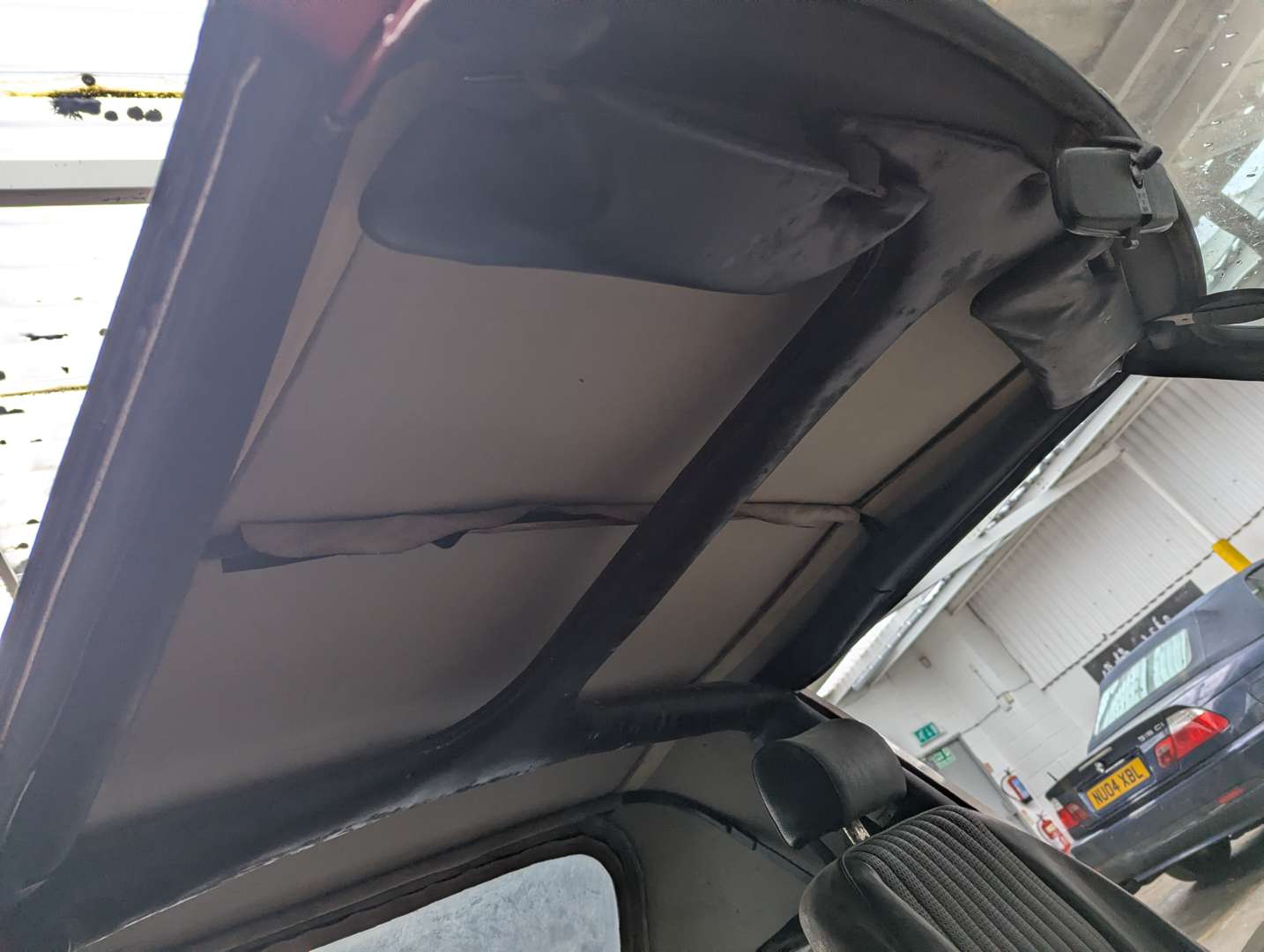 <p>1971 TRIUMPH STAG</p>