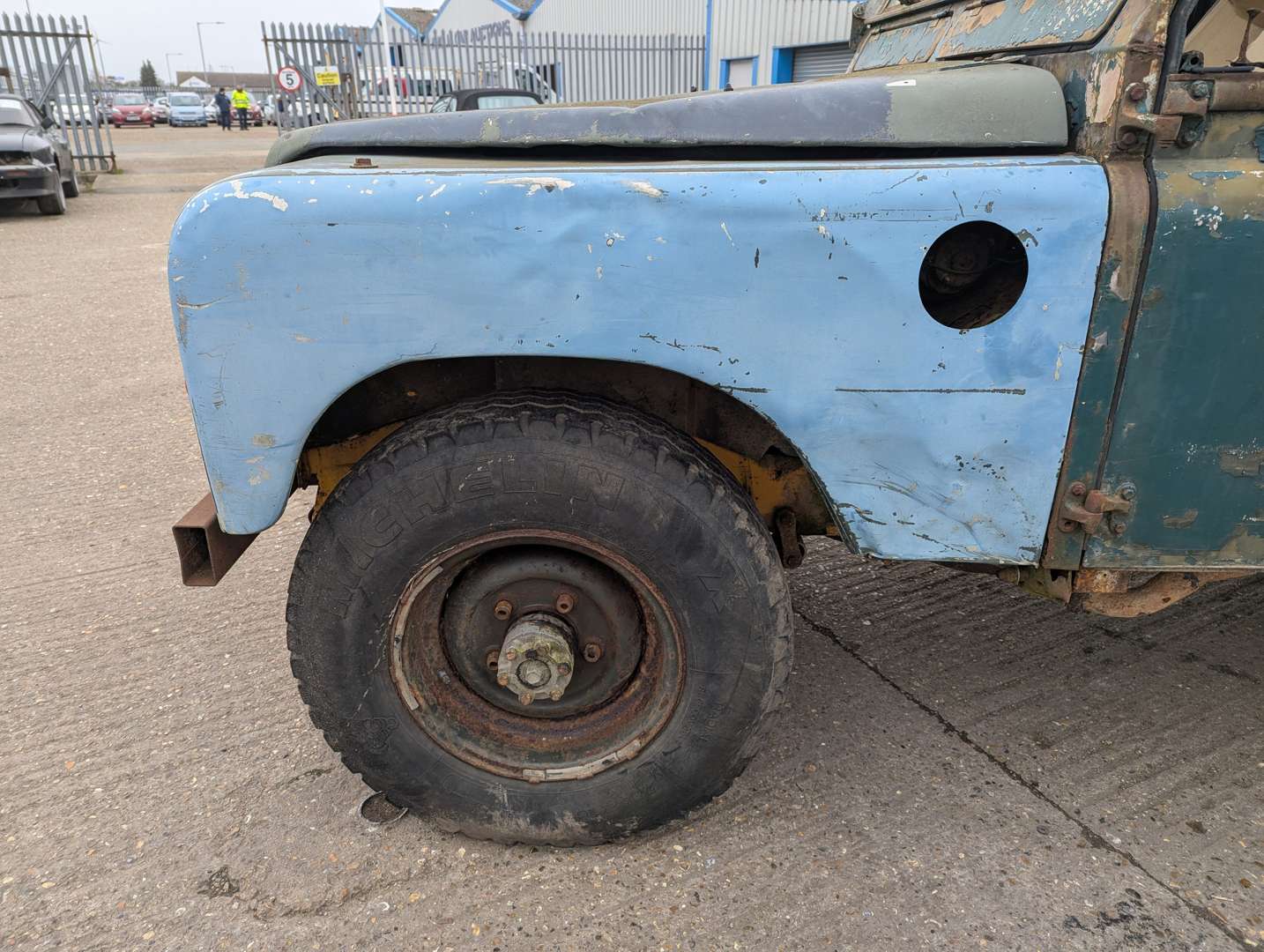 <p>1965 LAND ROVER SERIES 2A</p>